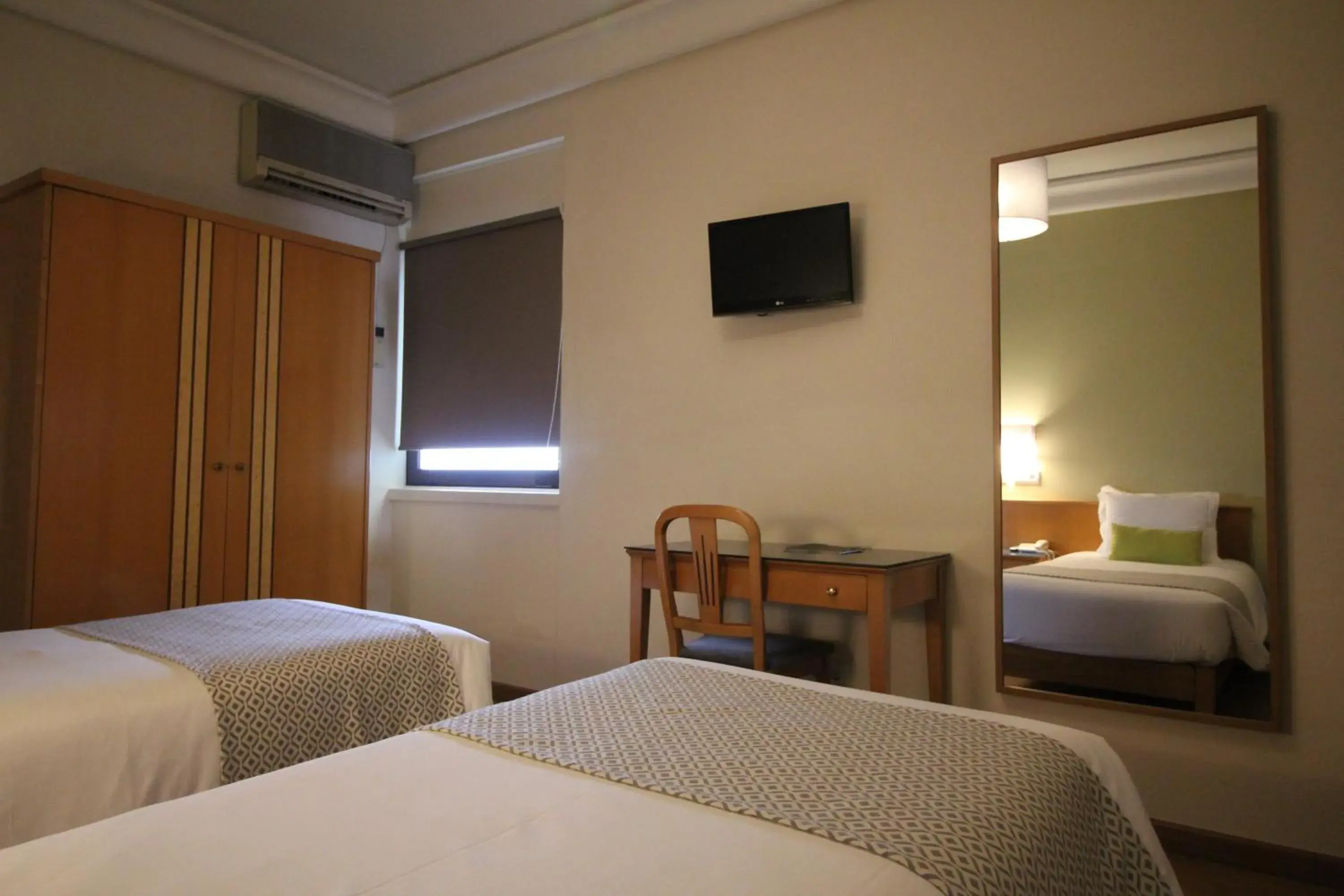 Seating area, Bed in Imperador Hotel Seating area, Bed in Imperador Hotel