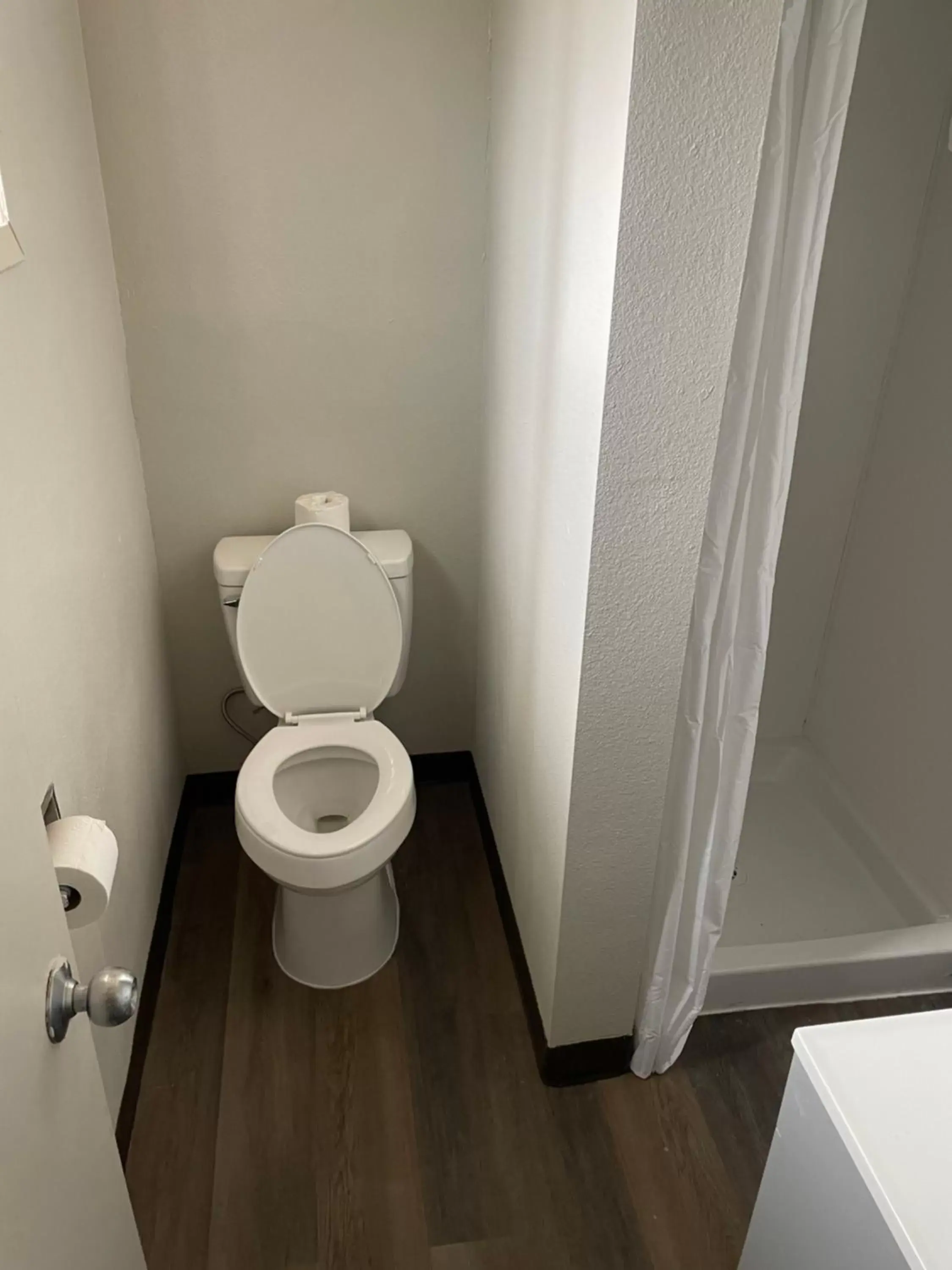 Bathroom in Artesia Inn- No Service Fees