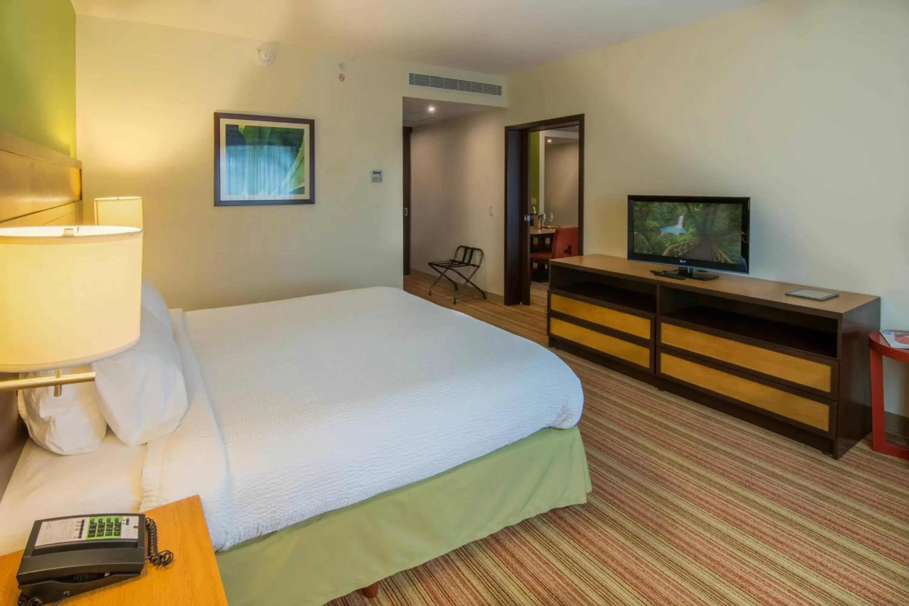 Bedroom, Bed in Courtyard by Marriott San Jose Airport Alajuela