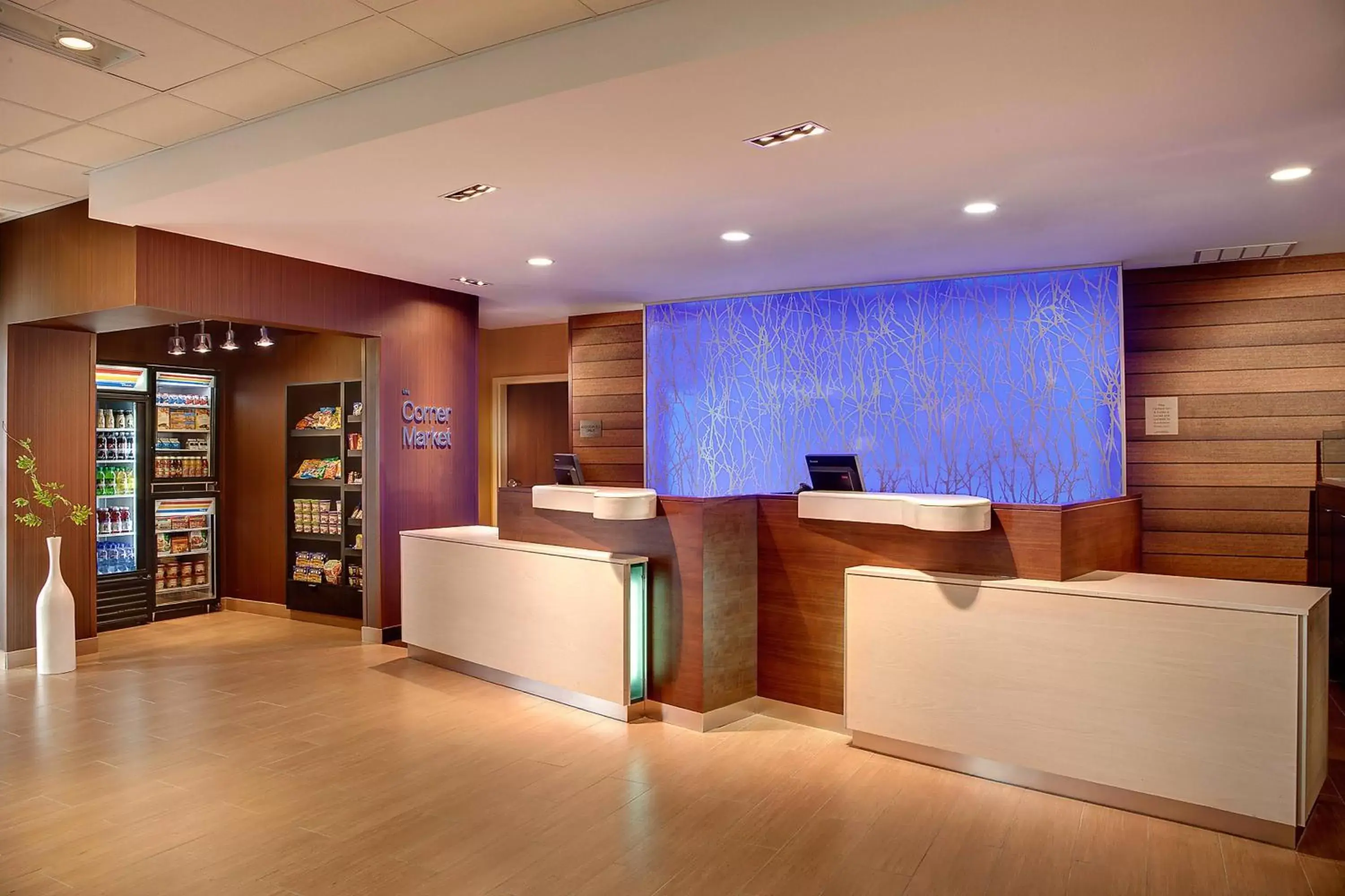 Lobby or reception, Lobby/Reception in Fairfield by Marriott Inn & Suites San Francisco Airport Oyster Point Area