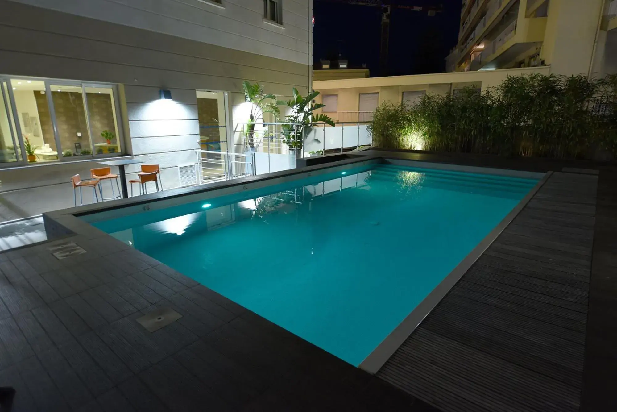 Swimming Pool in The Originals City, Hotel Frisia, Beaulieu-sur-Mer (Inter-Hotel)