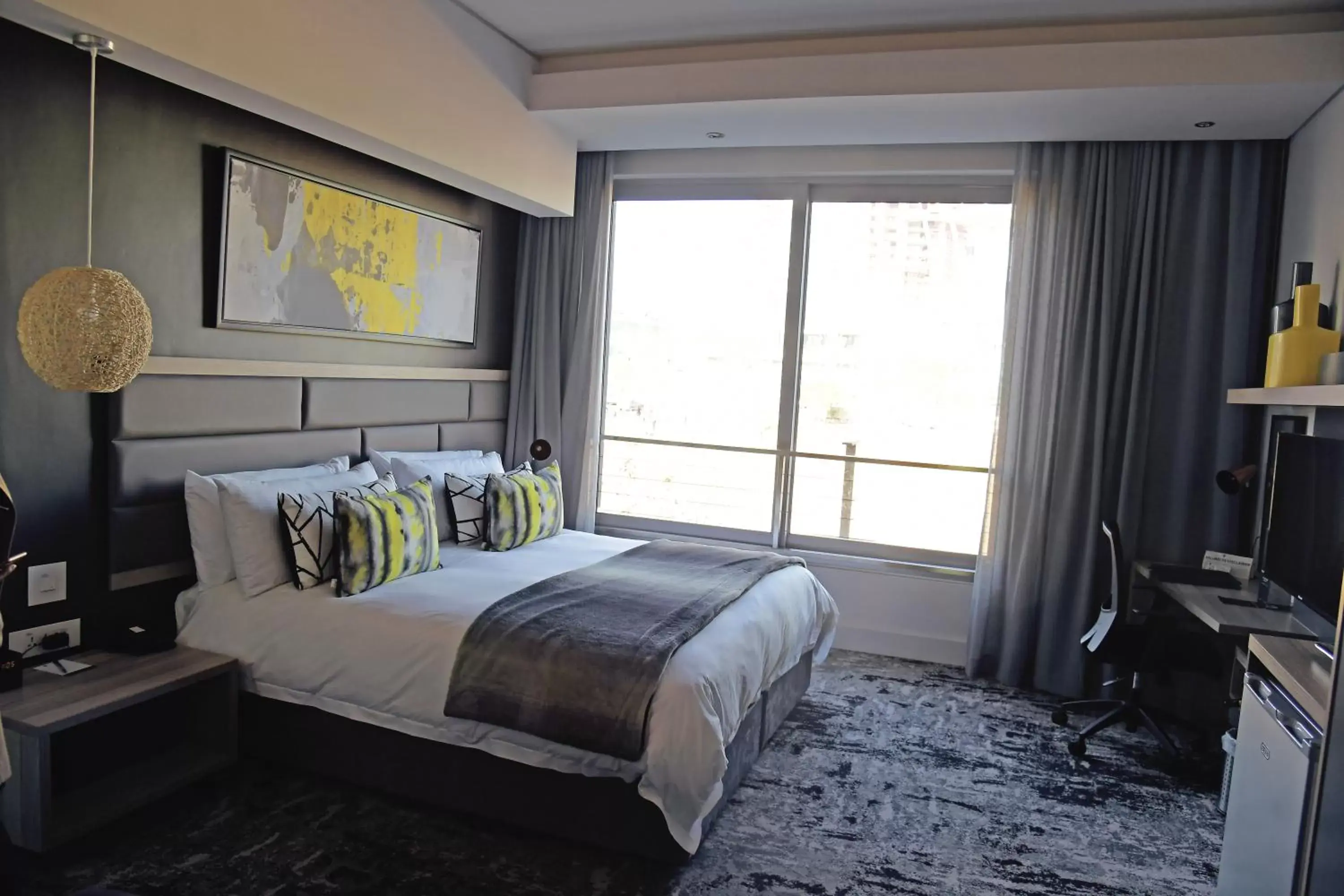 Bedroom, Bed in The Capital Menlyn Maine