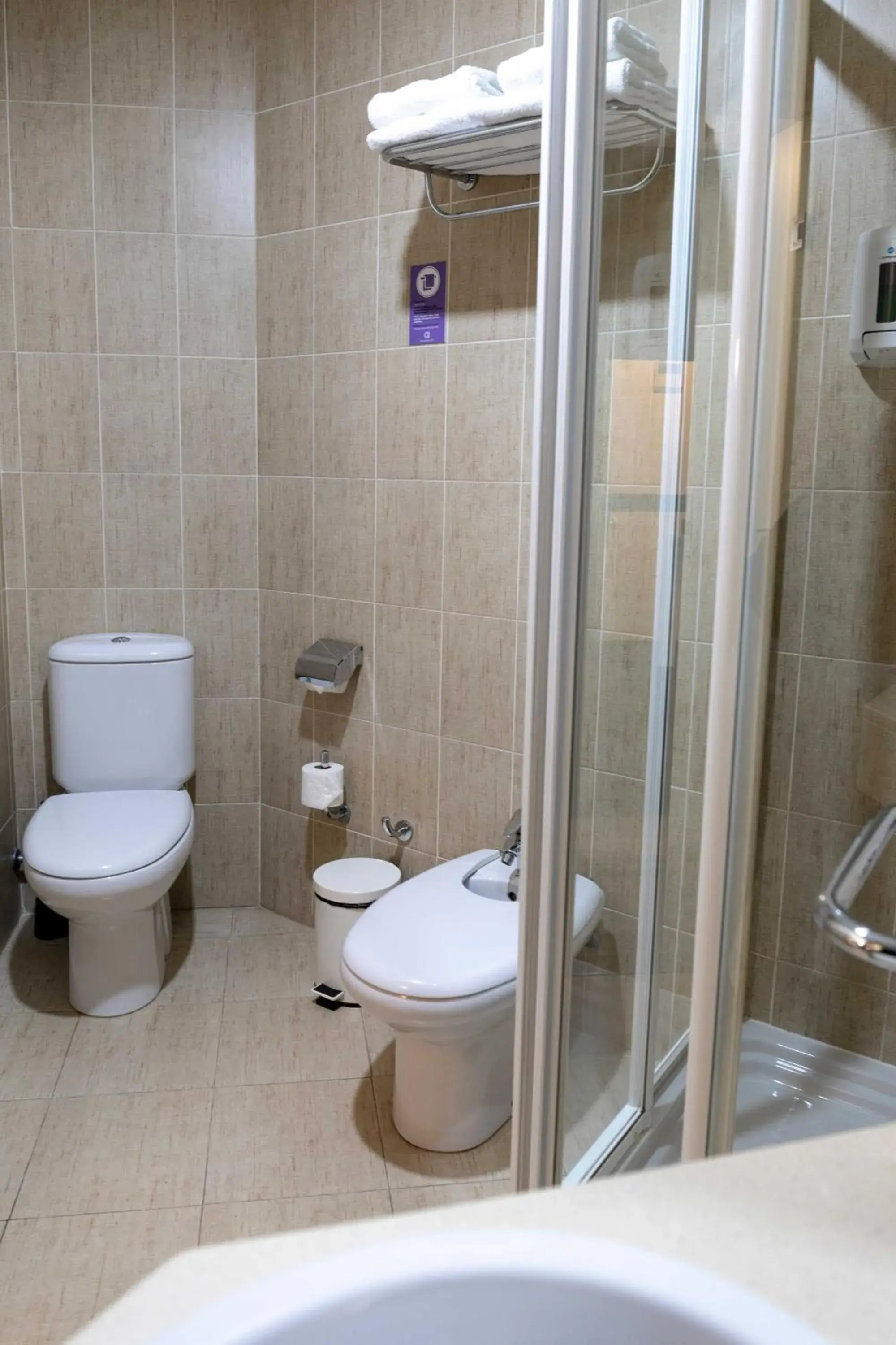 Double or Twin Room in Hotel Alda Cardeña Double or Twin Room in Hotel Alda Cardeña