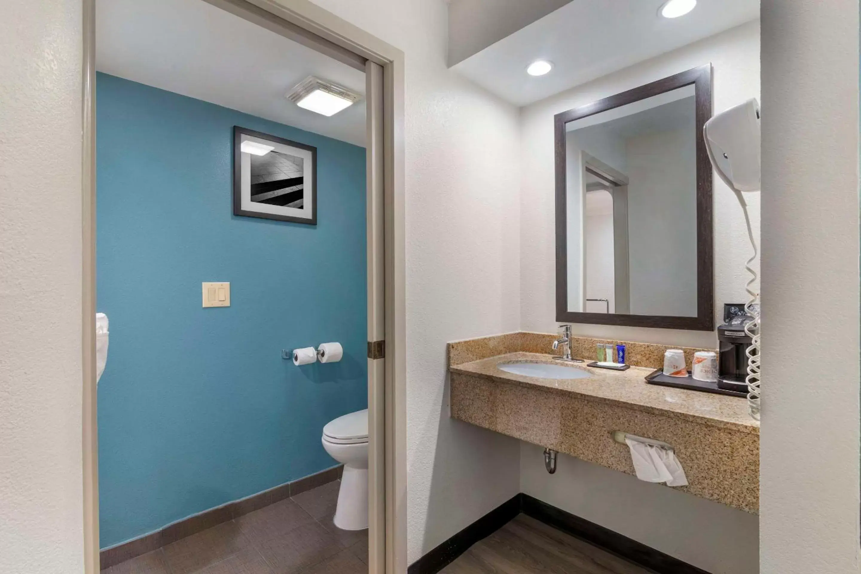 Bedroom in Sleep Inn Mt Pleasant - Charleston Bedroom in Sleep Inn Mt Pleasant - Charleston