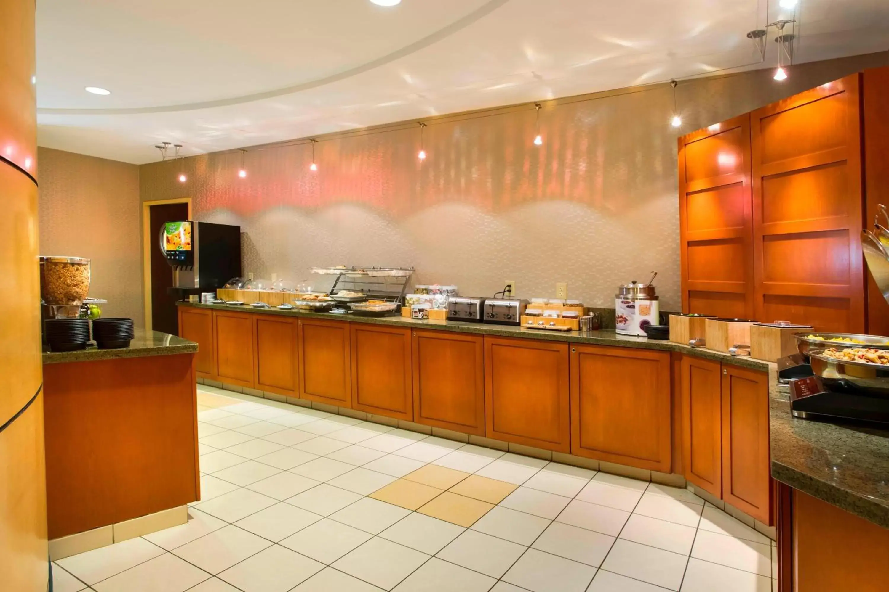 Breakfast, Restaurant/Places to Eat in SpringHill Suites by Marriott Omaha East, Council Bluffs, IA