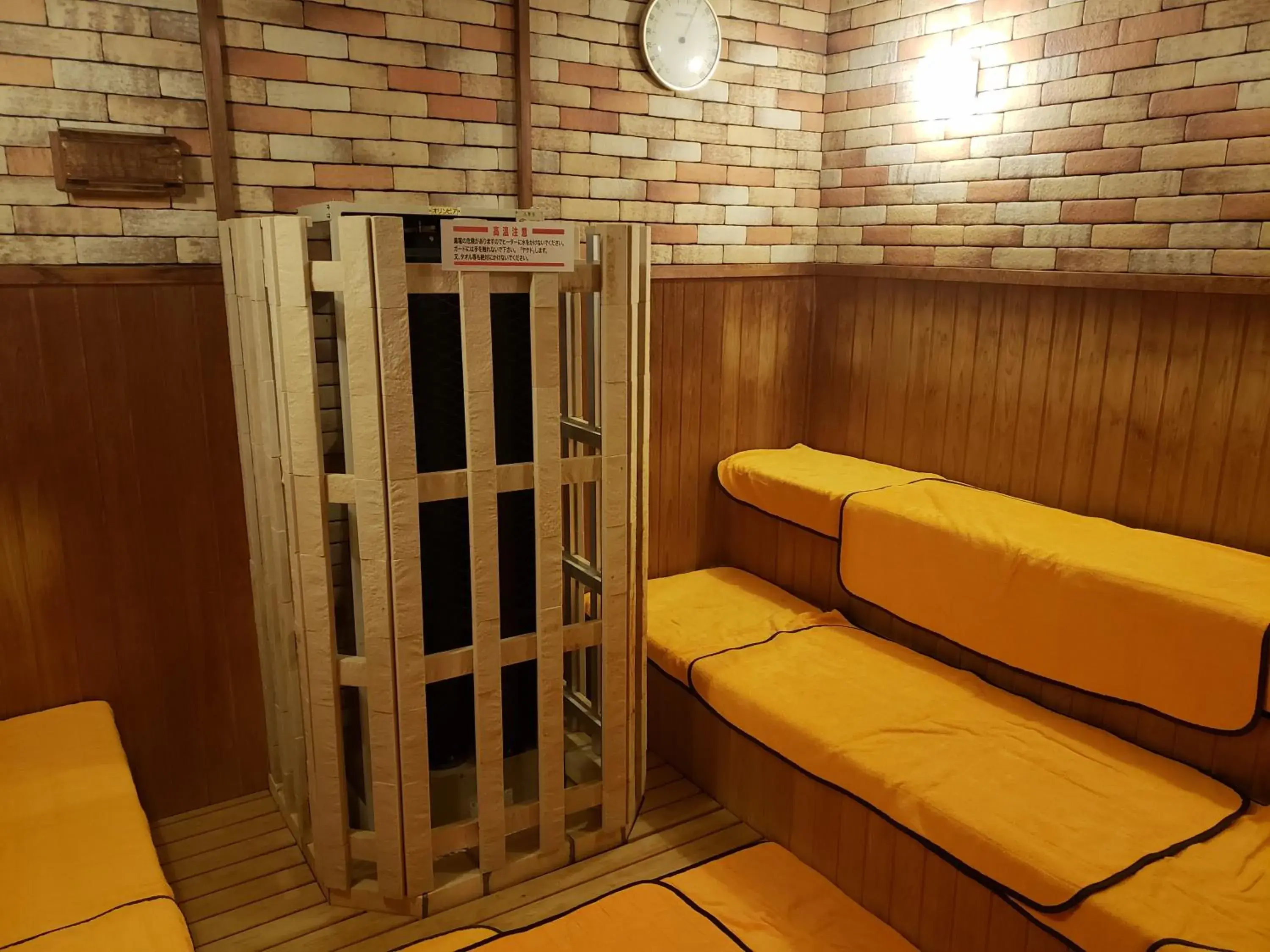 Sauna in HOTEL CARNA A