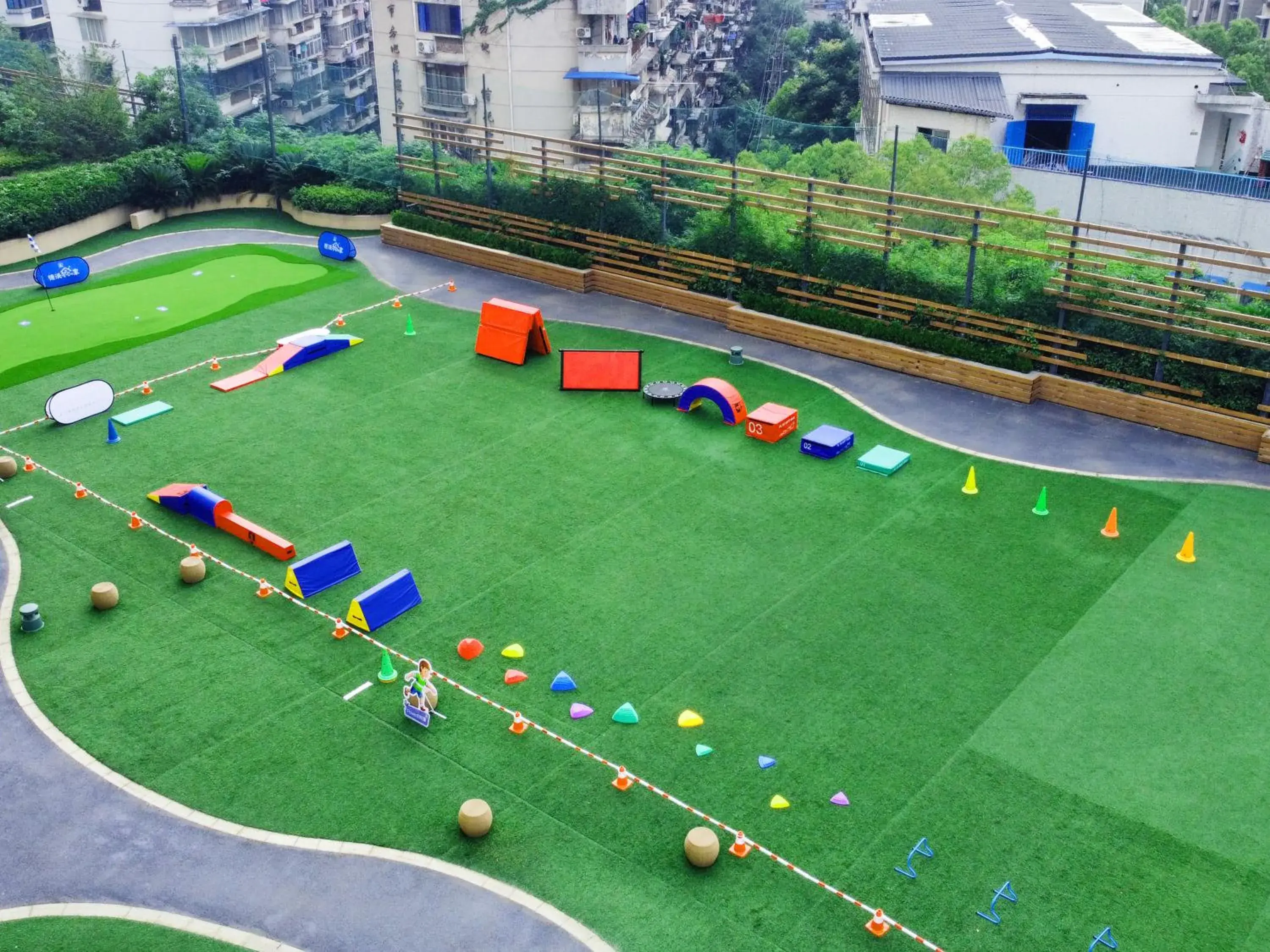 Children play ground, Pool View in Shangri-La Hotel, Wuhan Children play ground, Pool View in Shangri-La Hotel, Wuhan