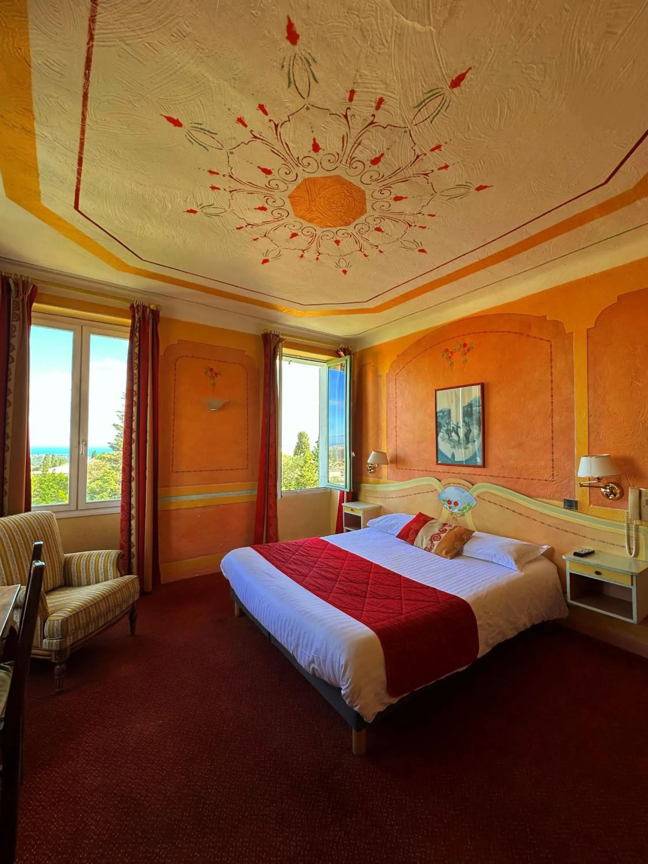 Large double room with balcony and panoramic view in Miramar Large double room with balcony and panoramic view in Miramar