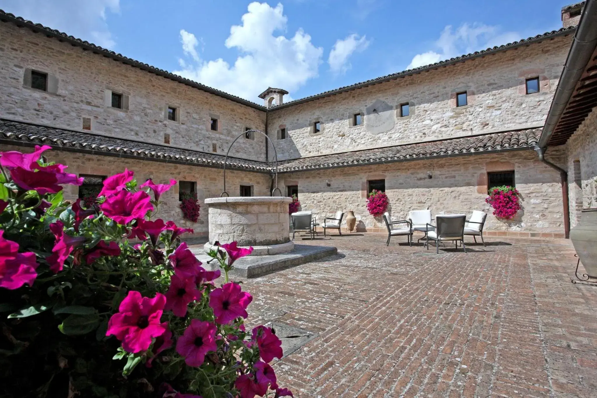 Patio in Park Hotel Ai Cappuccini