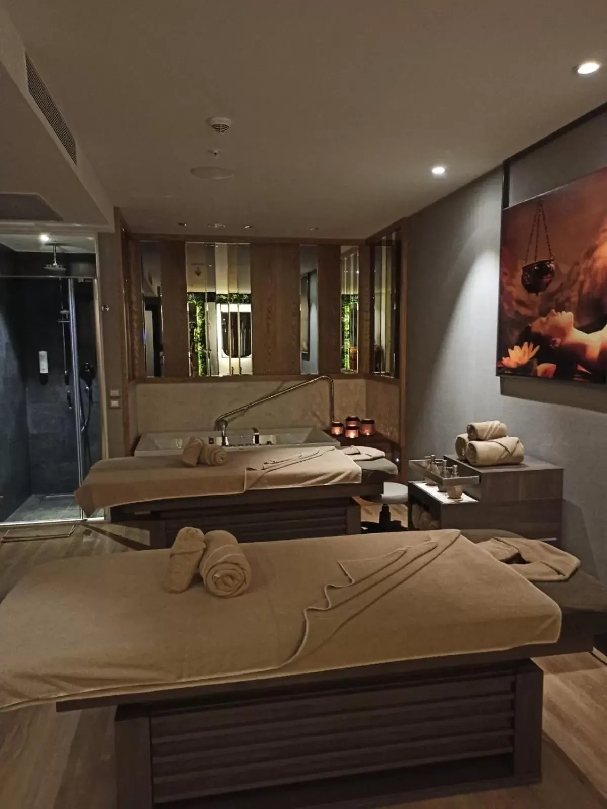 Massage, Bathroom in Limak Skopje Luxury Hotel