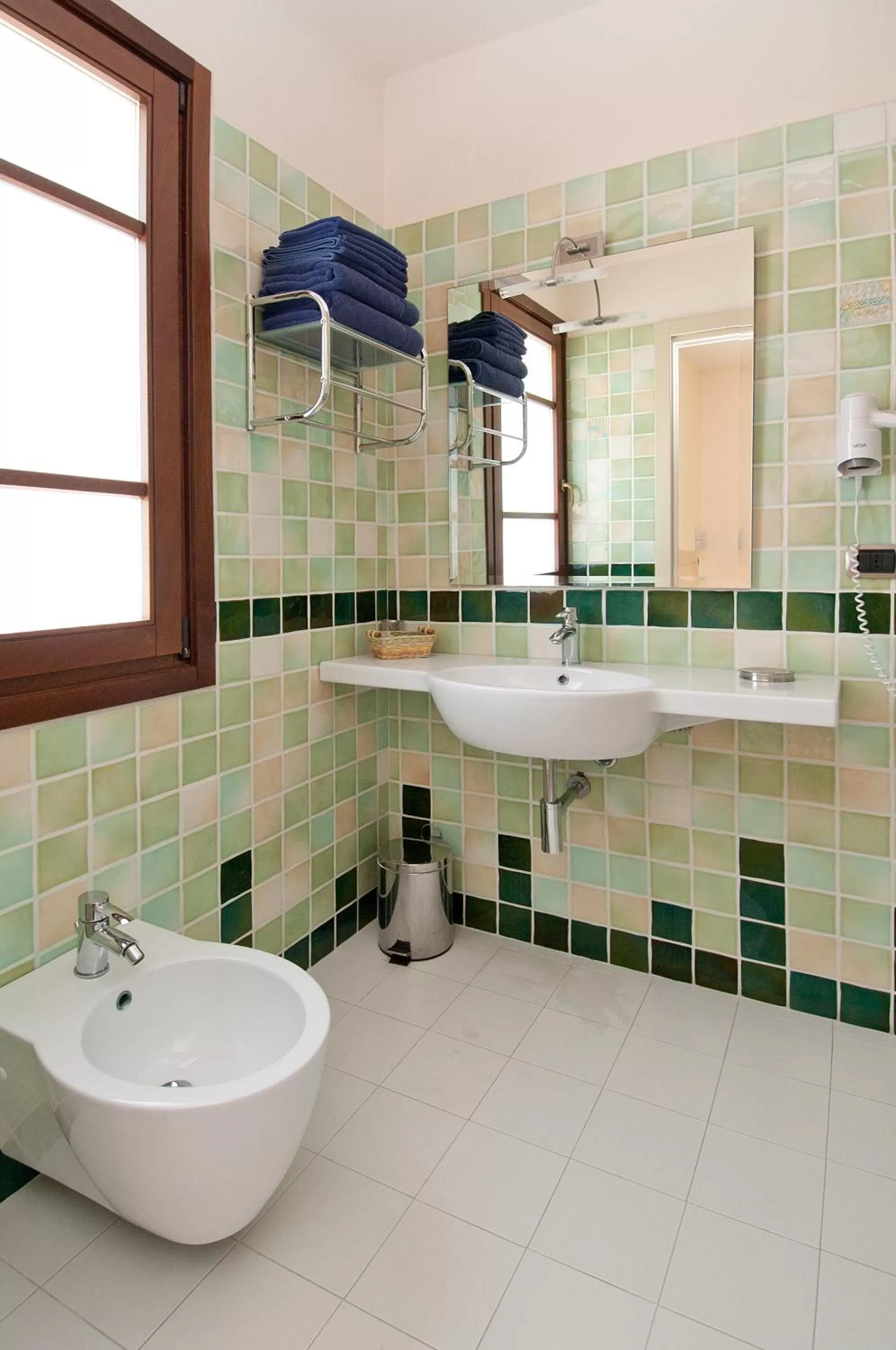 Bathroom in Gentarrubia