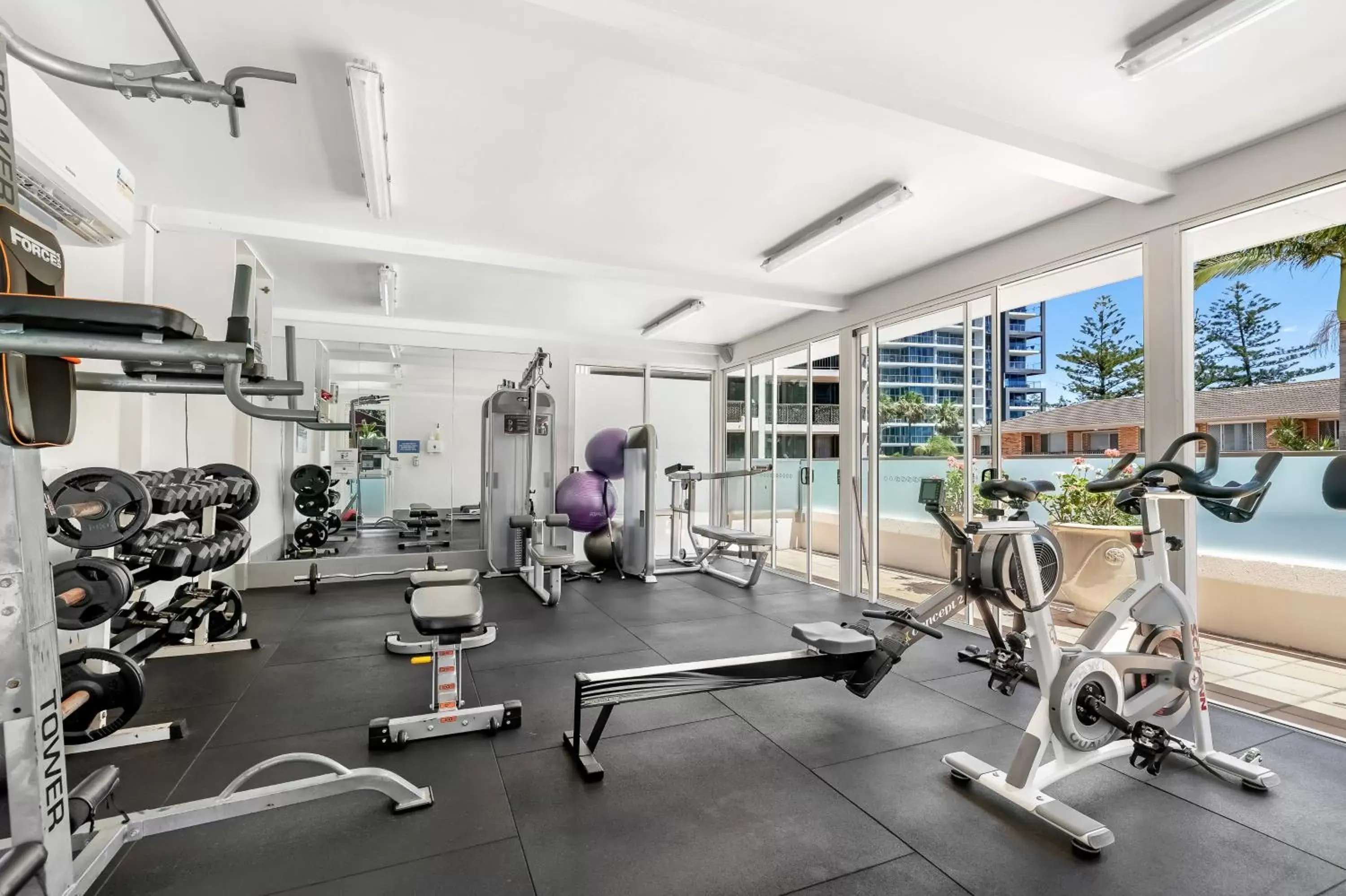 Fitness Center/Facilities in Surfers Century Oceanside Apartments