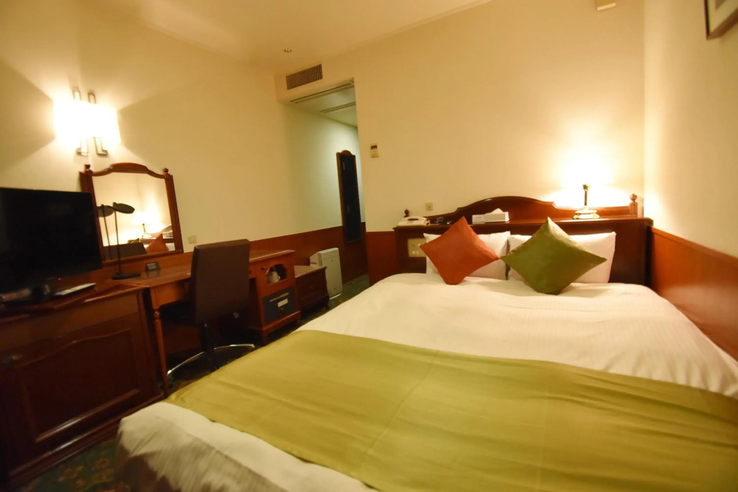 Standard Double Room - Smoking in Premier Hotel -CABIN- Asahikawa Standard Double Room - Smoking in Premier Hotel -CABIN- Asahikawa