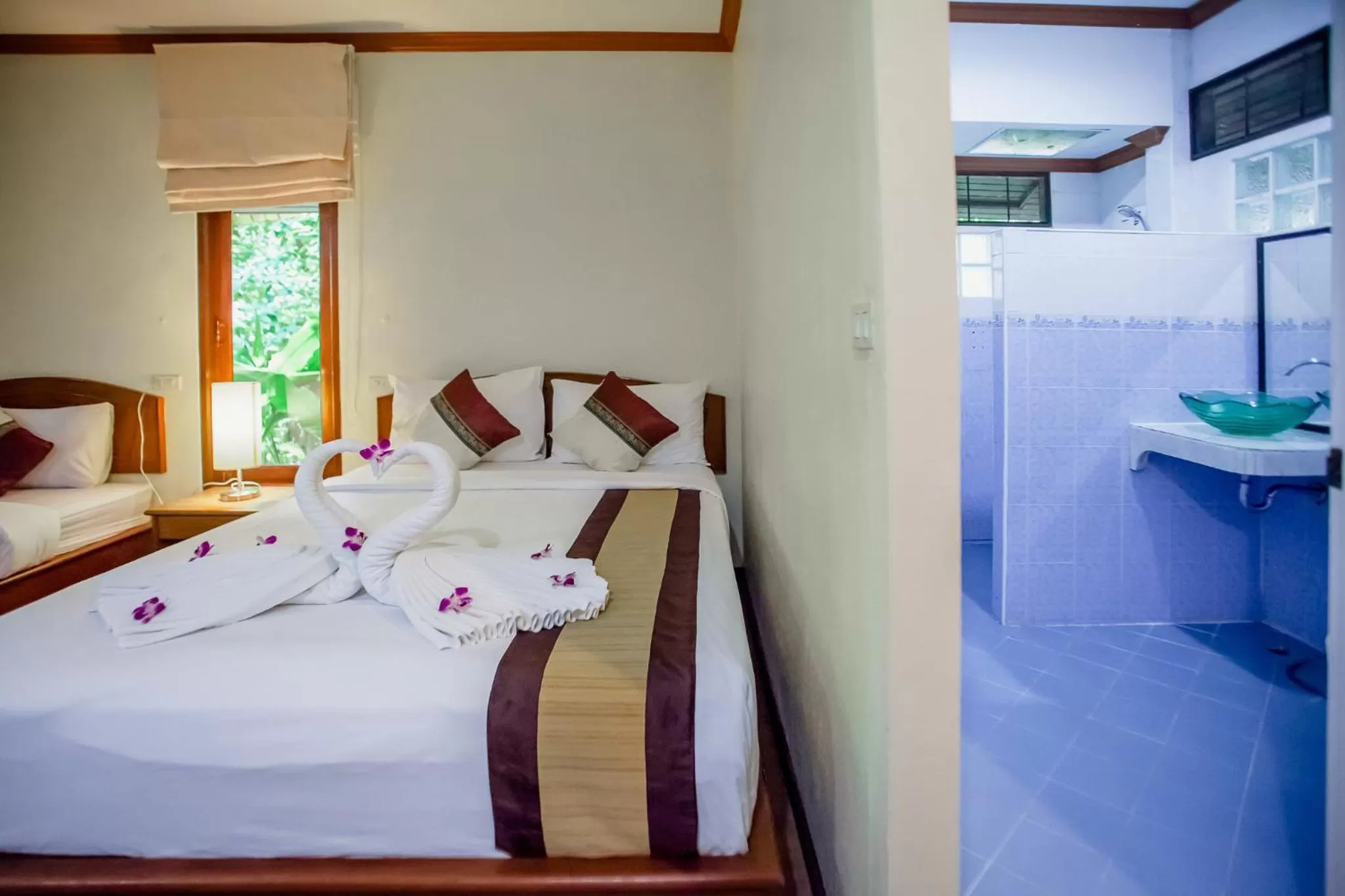 Bed in Aonang Cliff View Resort SHA Extra Plus