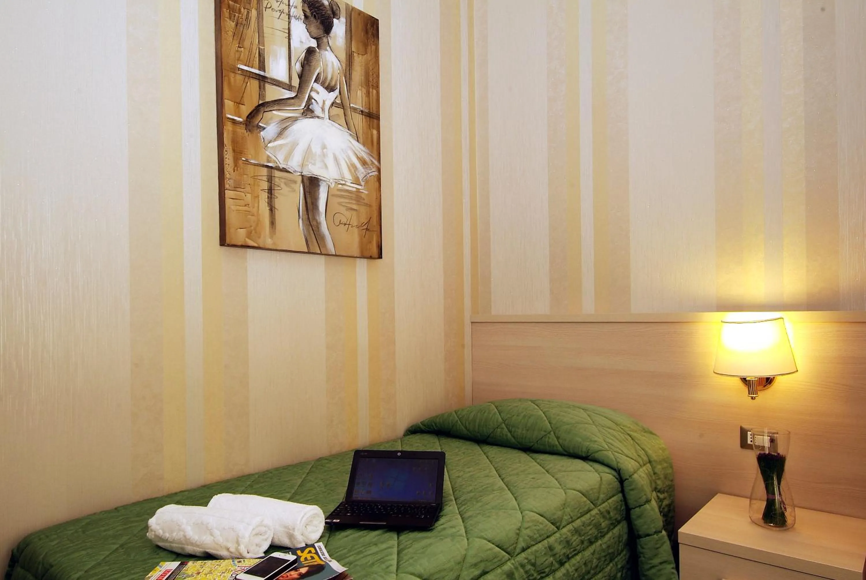 Bed in Hotel Argentina