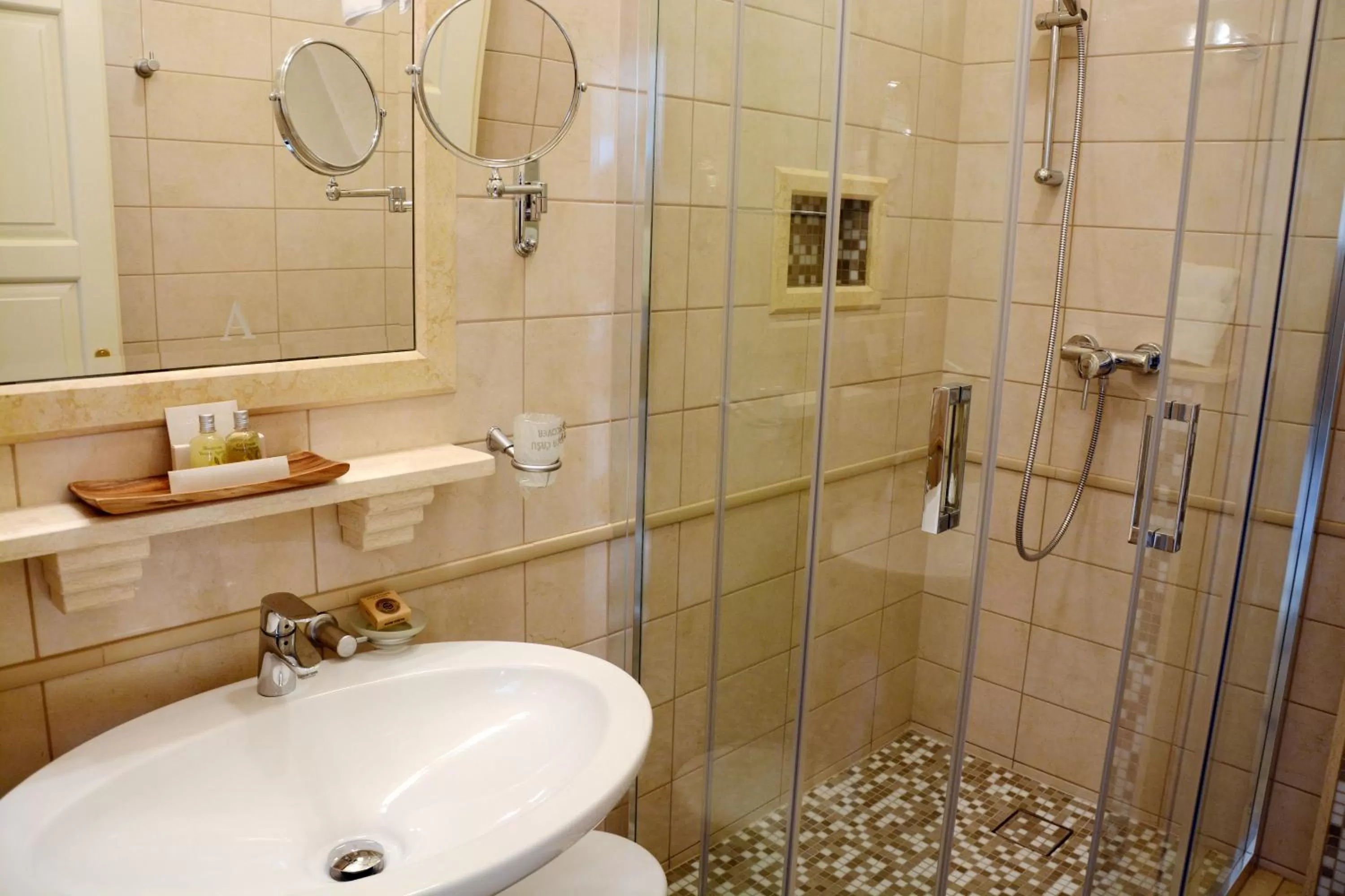 Arbia Dorka Heritage Palace