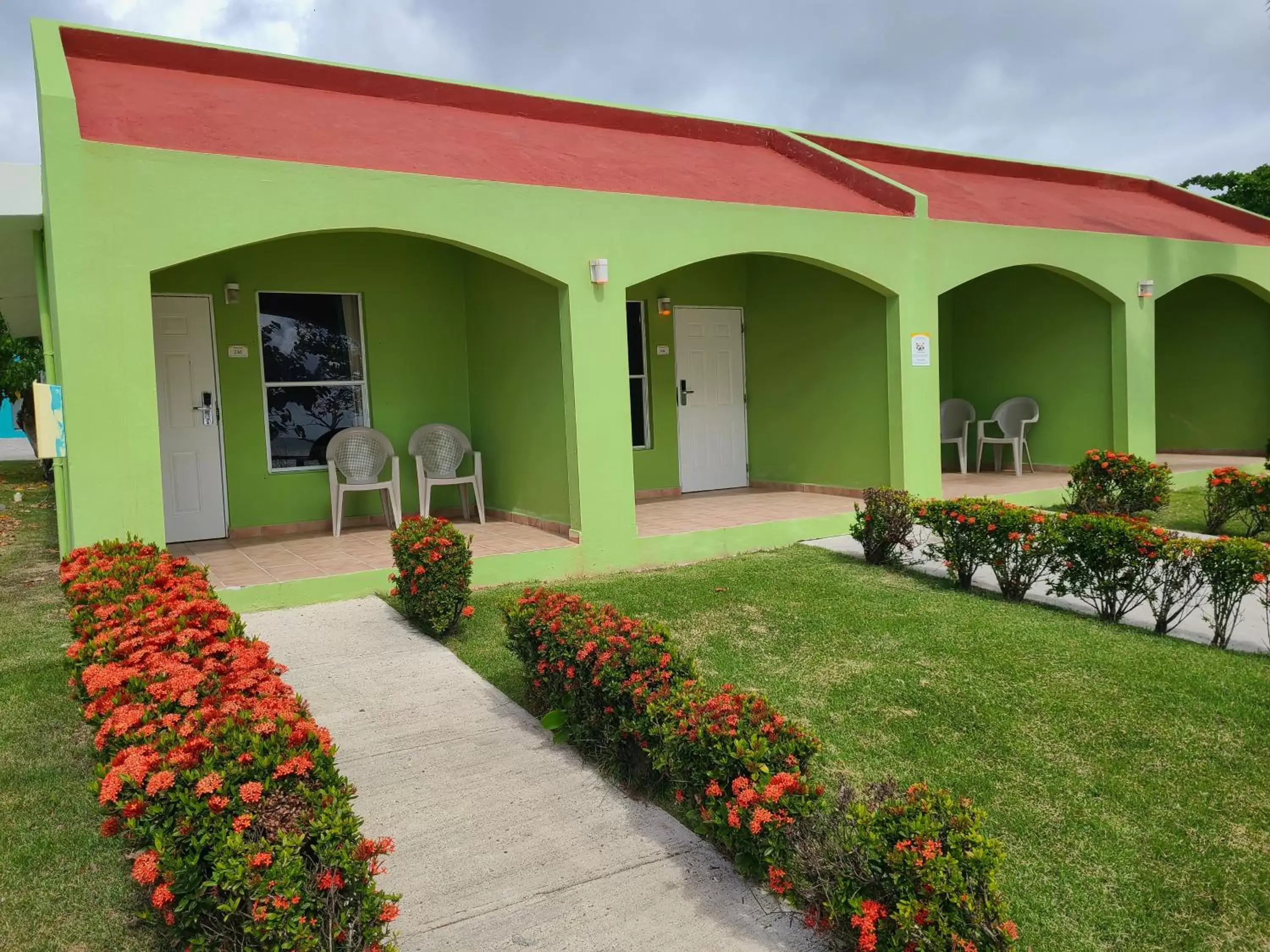 Property building in Parador Maunacaribe - Maunabo Property building in Parador Maunacaribe - Maunabo