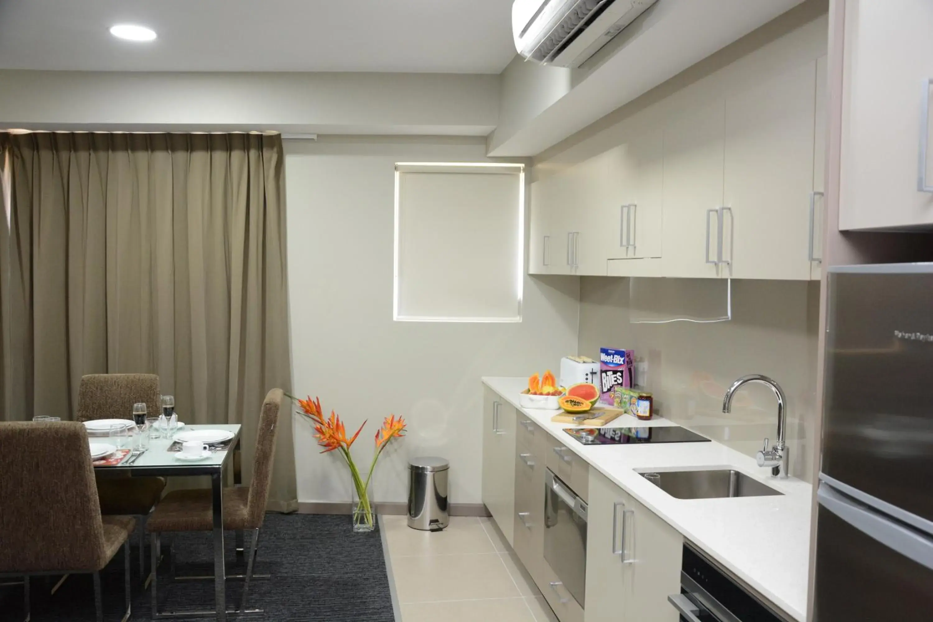 Kitchen or kitchenette, Kitchen/Kitchenette in Ratsun Nadi Airport Apartment Hotel