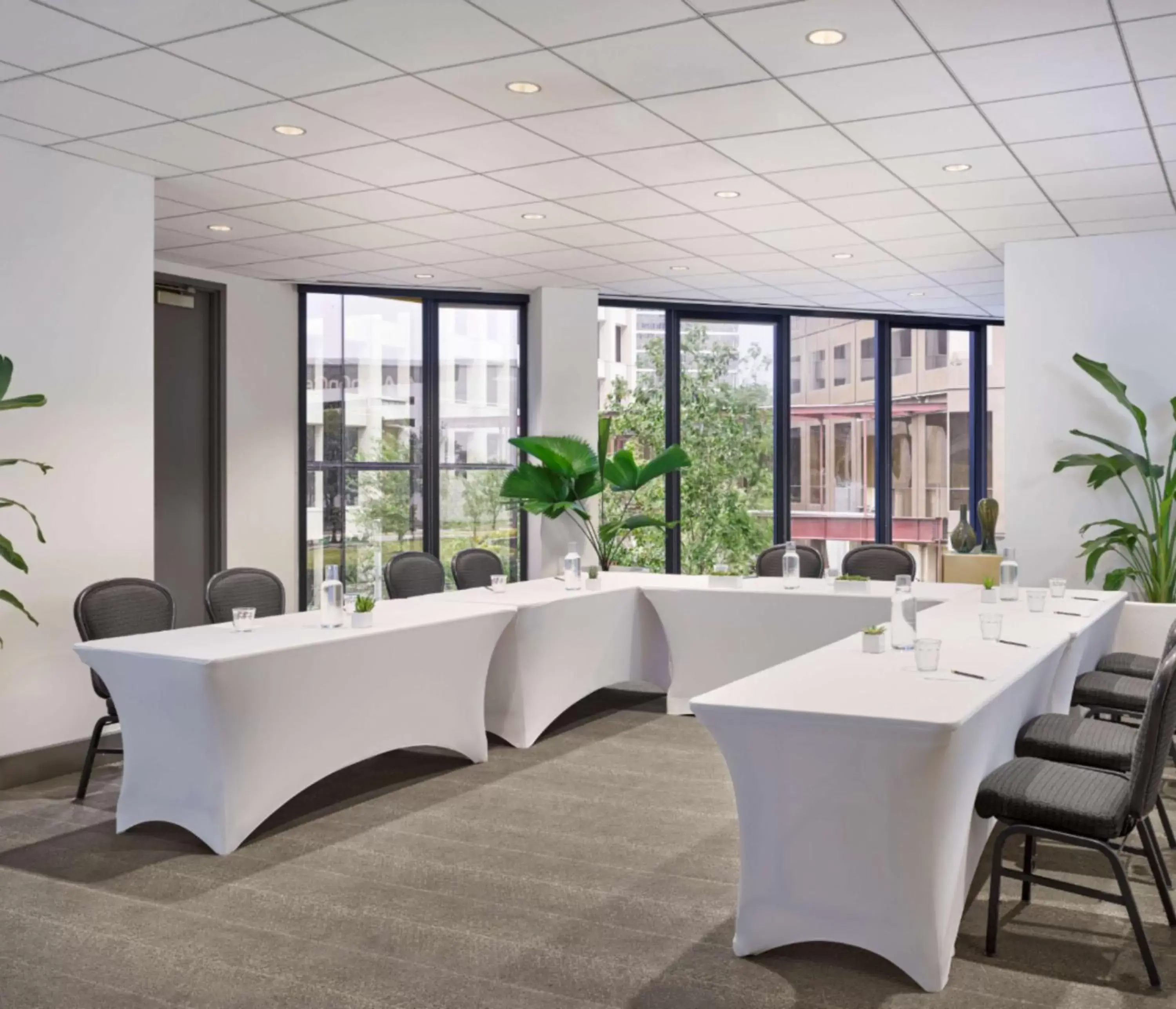 Meeting/conference room in C. Baldwin, Curio Collection by Hilton