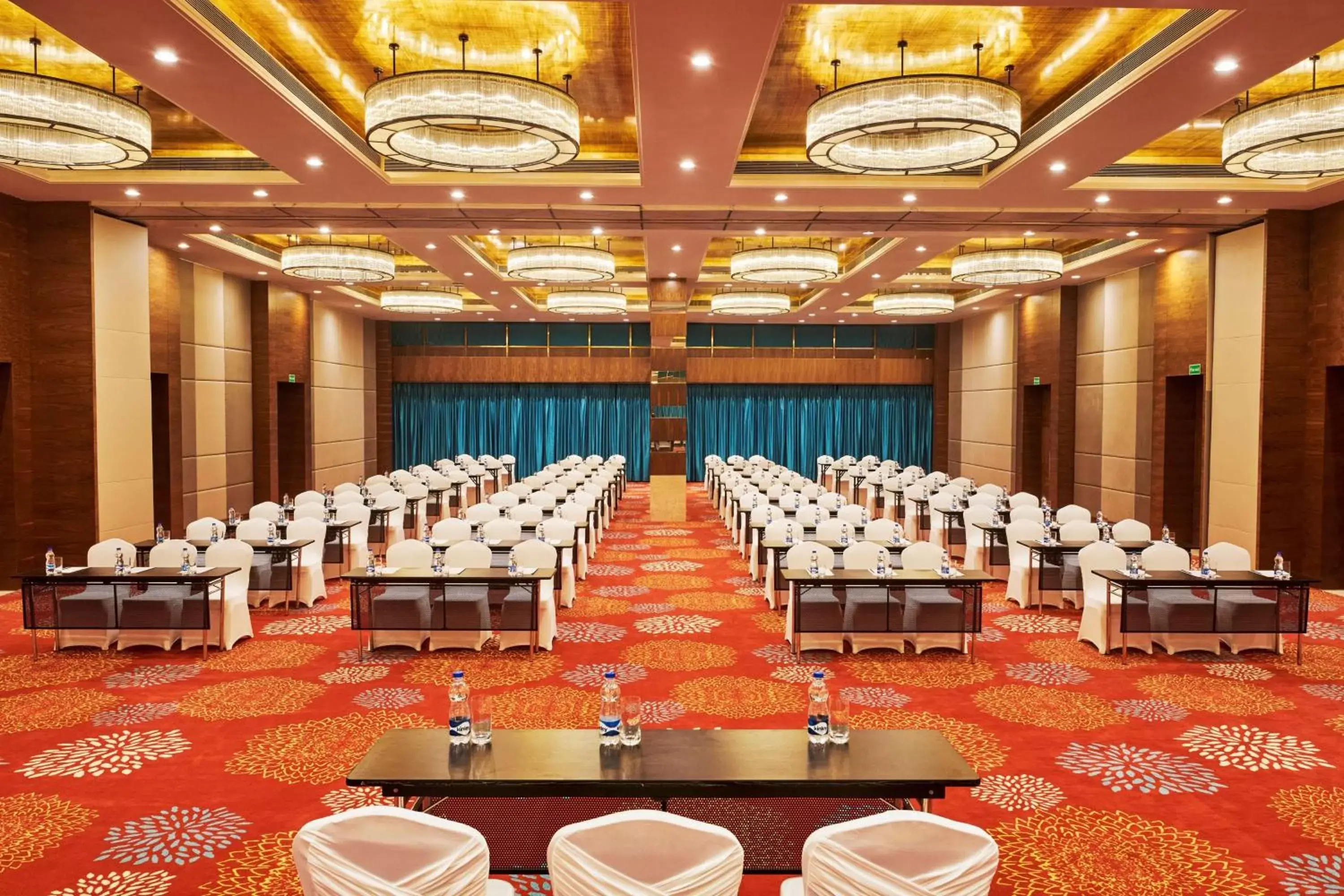 Meeting/conference room, Banquet Facilities in Hilton Garden Inn Lucknow