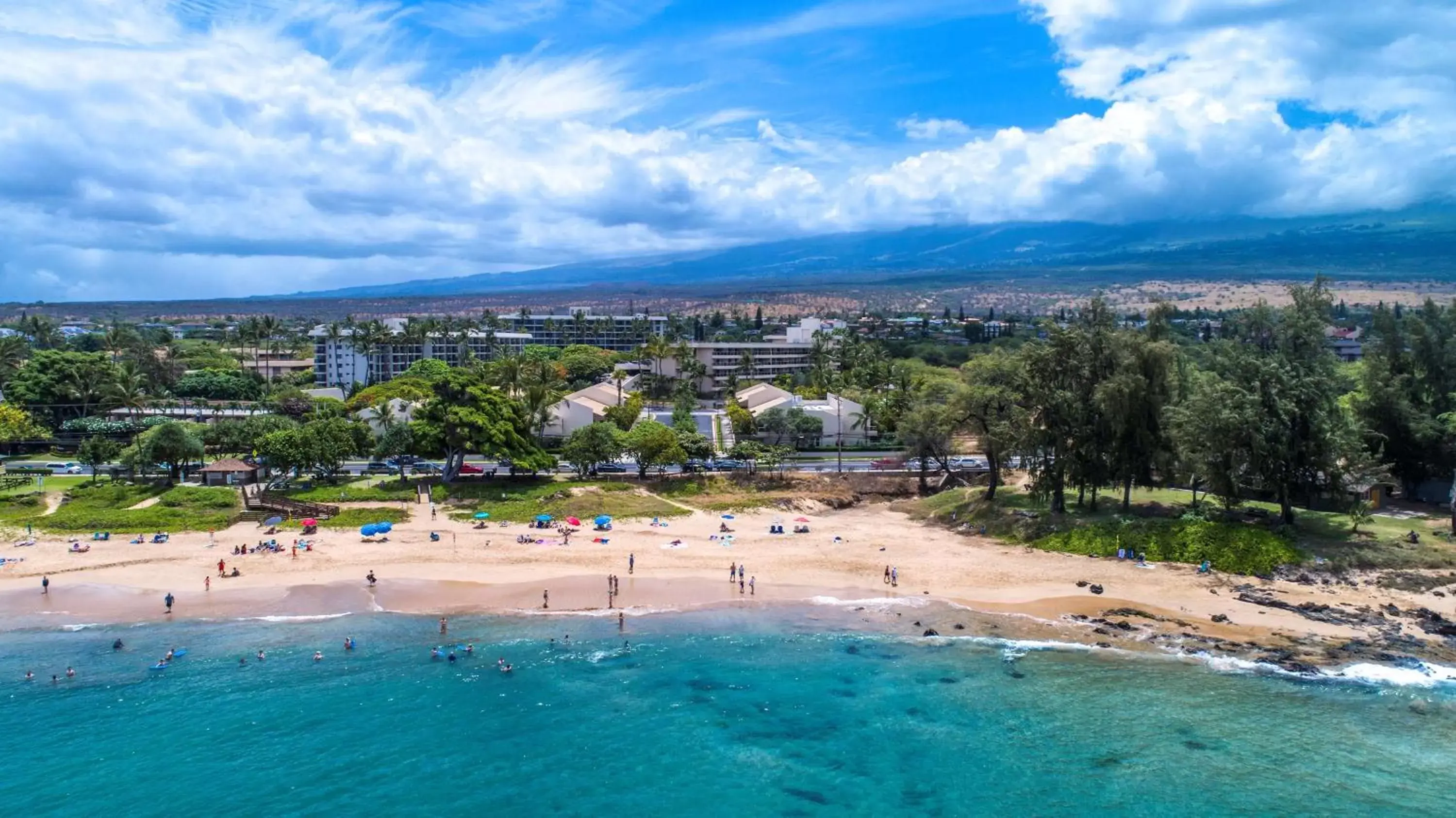 Beach, Bird's-eye View in Aston at the Maui Banyan