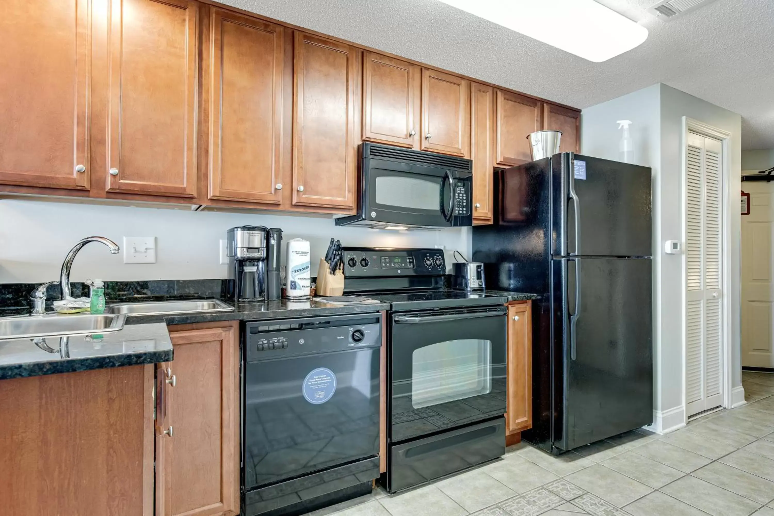 Kitchen or kitchenette, Kitchen/Kitchenette in Anderson Ocean Club and Spa by Oceana Resorts