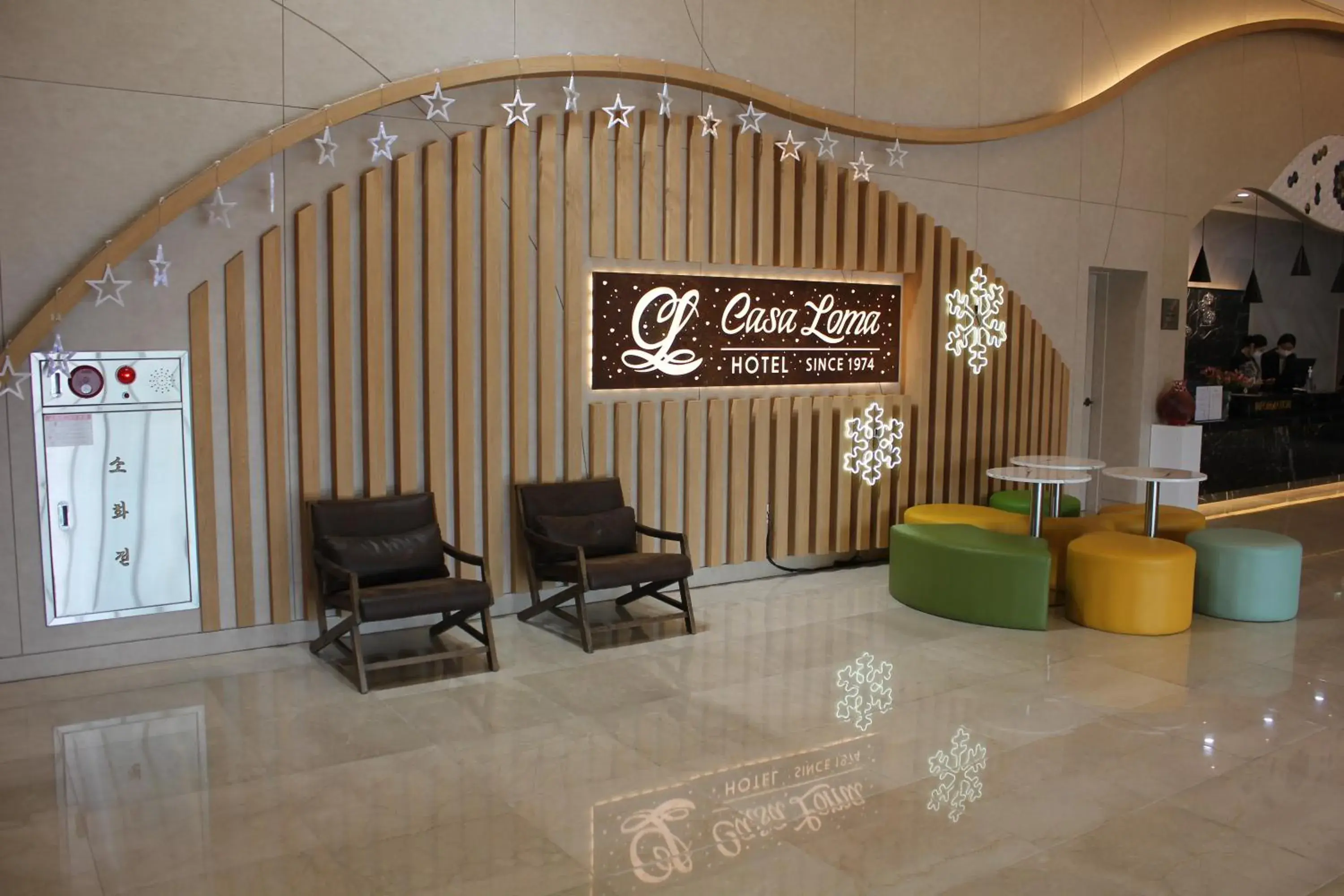 Property building, Lobby/Reception in Casaloma hotel