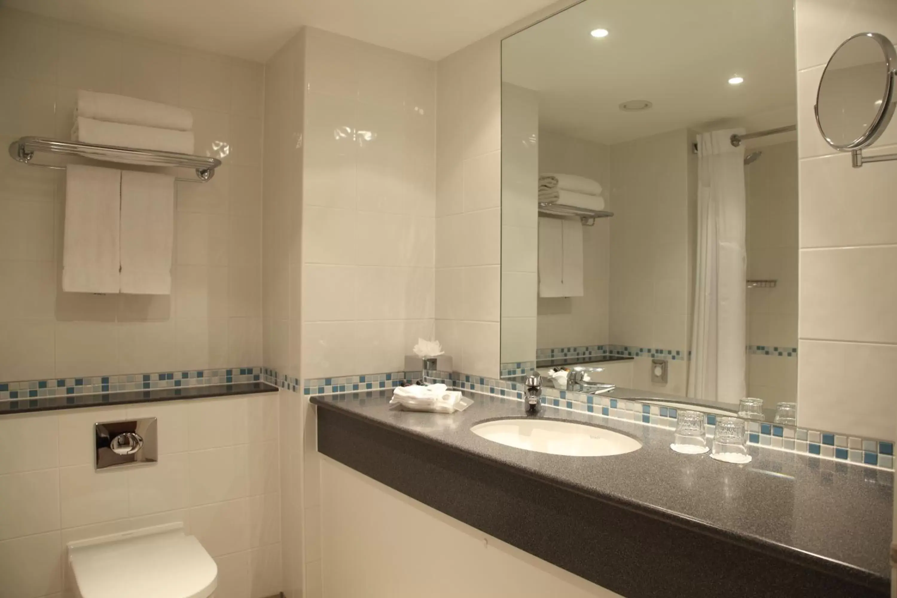 Bathroom in Holiday Inn London Bloomsbury, an IHG Hotel