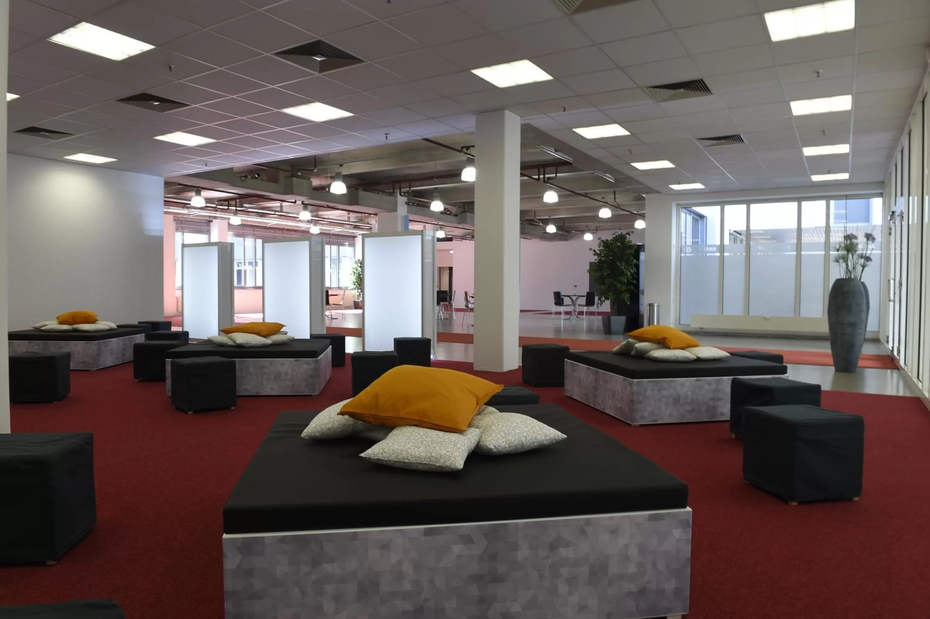 Business facilities in Globana Airport Hotel