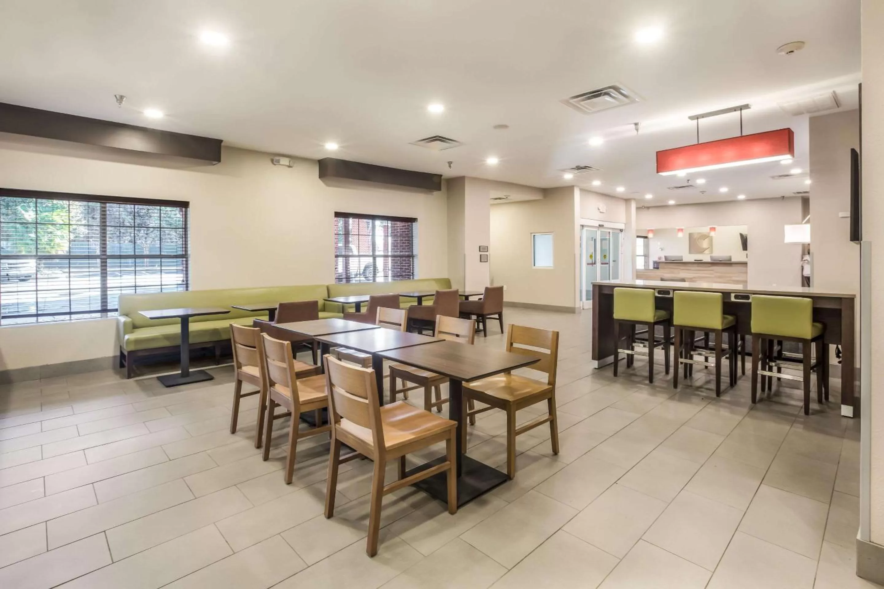 Restaurant/places to eat in Comfort Inn & Suites Fairburn - Atlanta Southwest