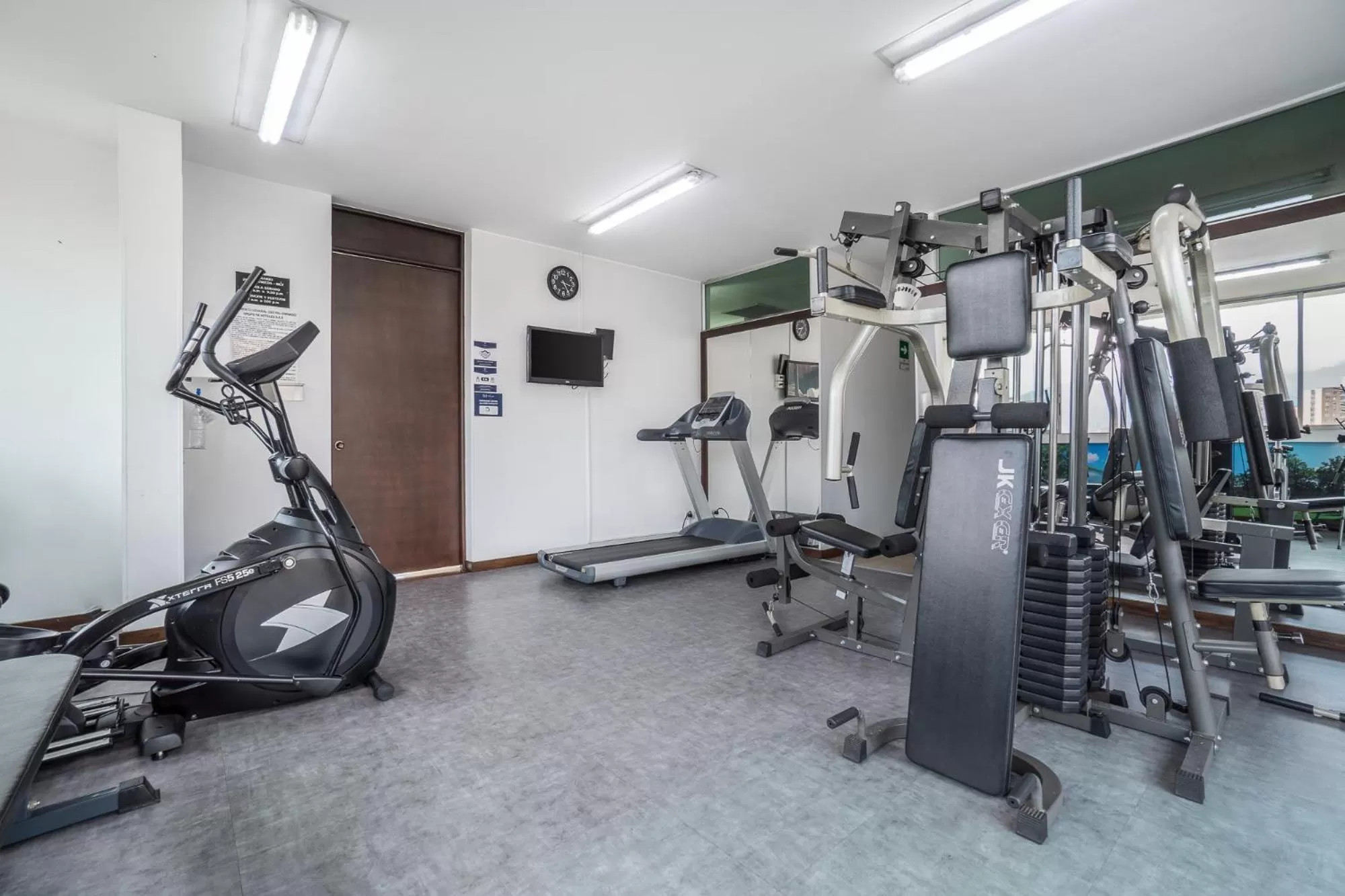 Fitness centre/facilities in Apartamentos Poblado Alejandría by HOUSY HOST