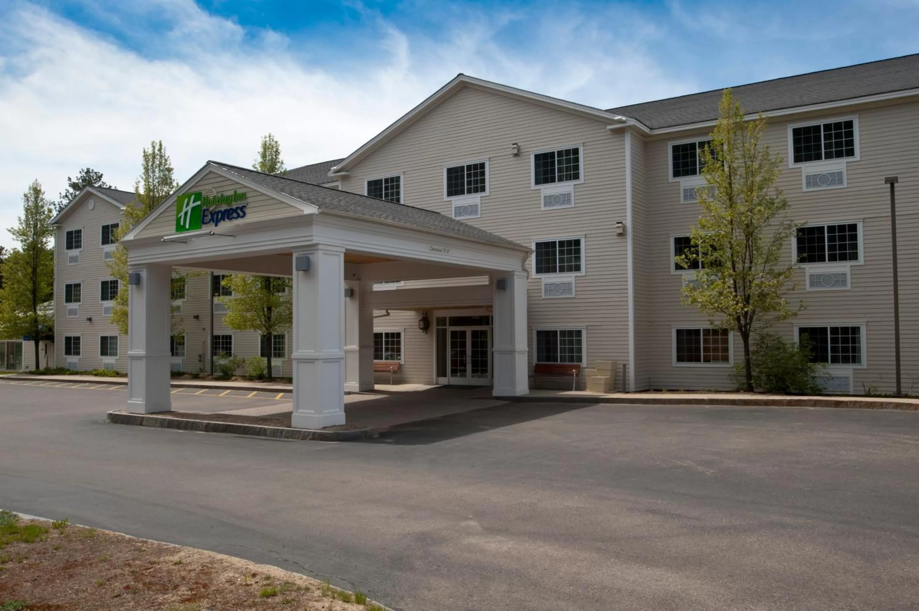 Property building in Holiday Inn Express Hotel & Suites North Conway by IHG