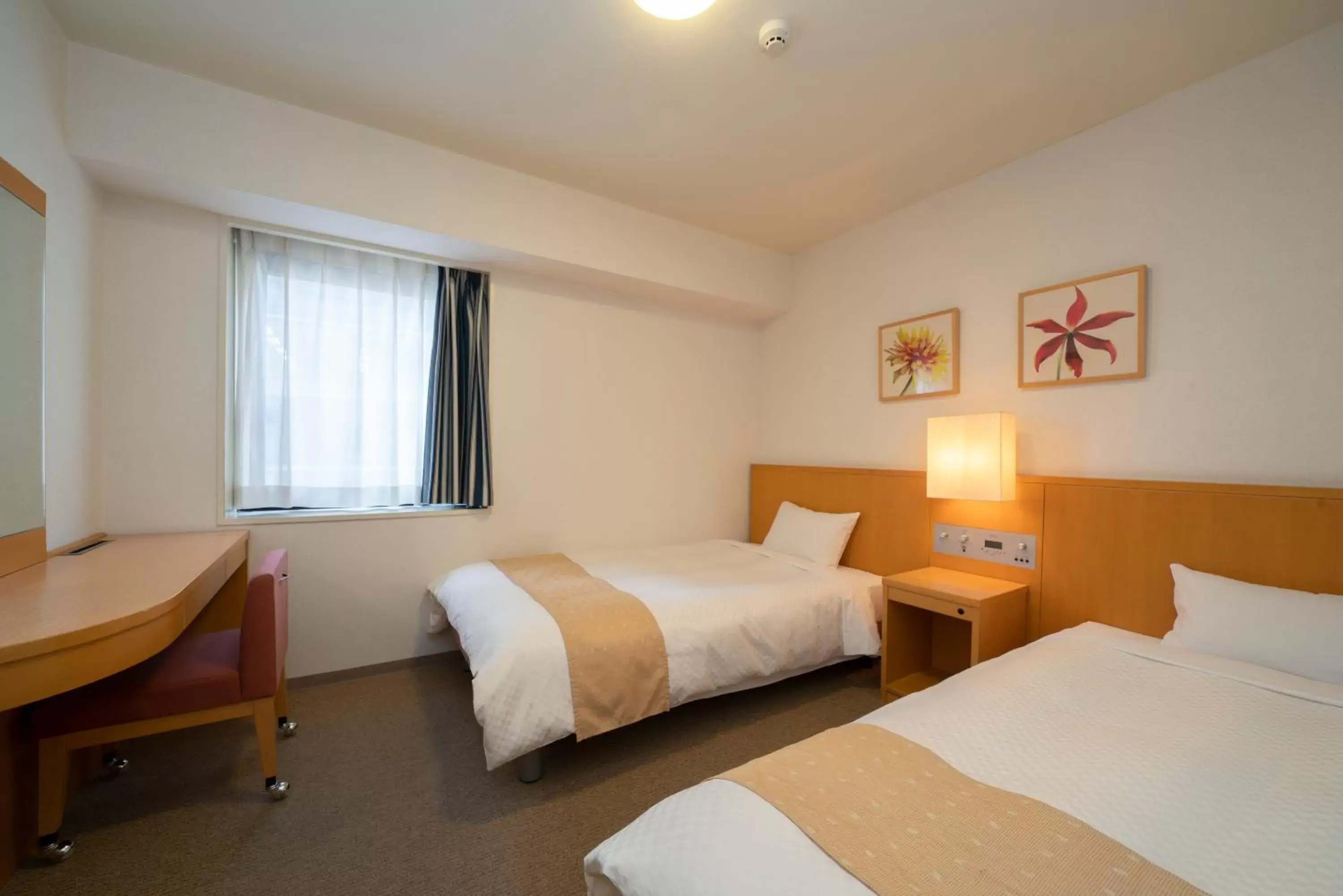 Photo of the whole room, Bed in Hotel S-plus Nagoya Sakae