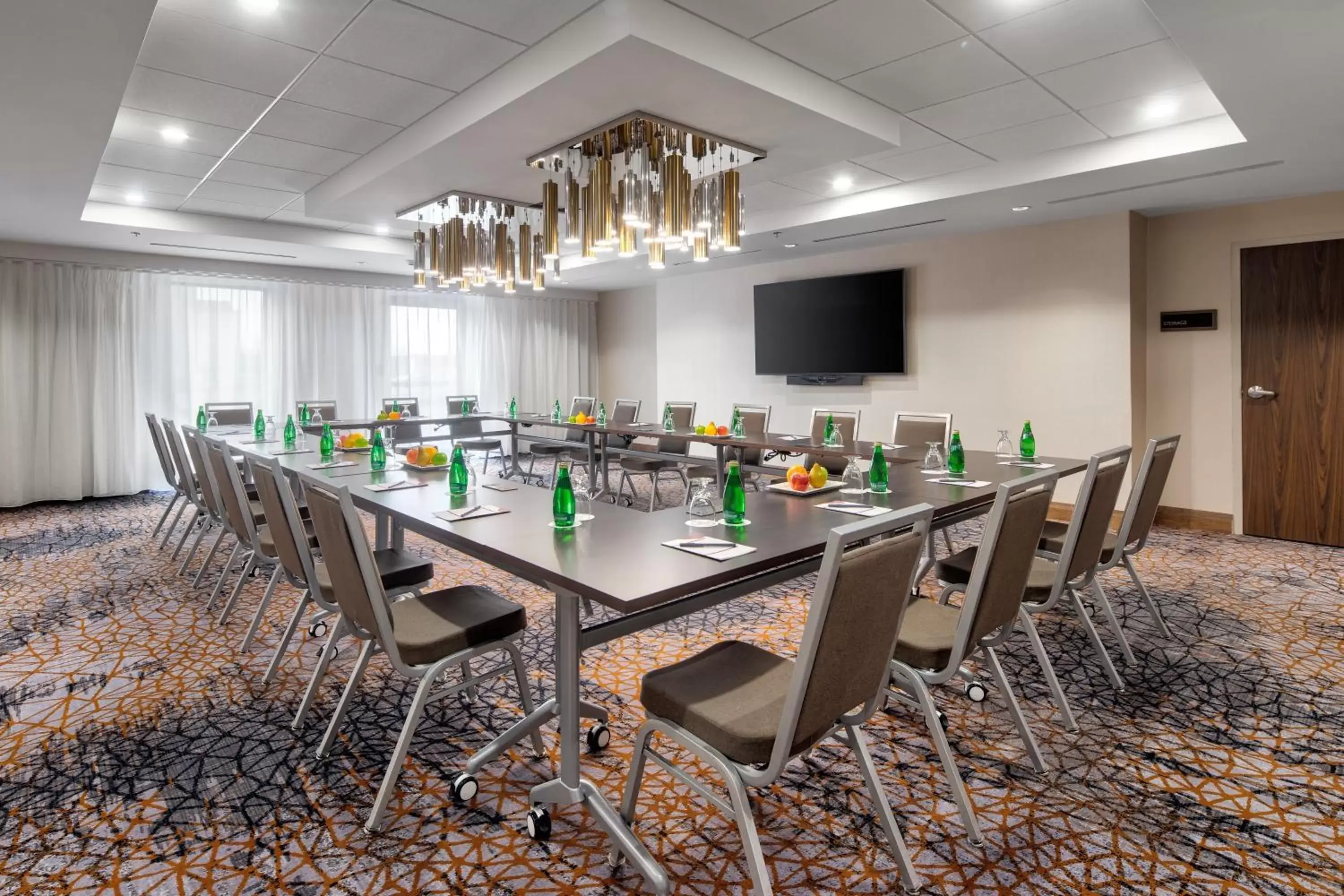 Meeting/conference room in Crowne Plaza Toronto Airport, an IHG Hotel