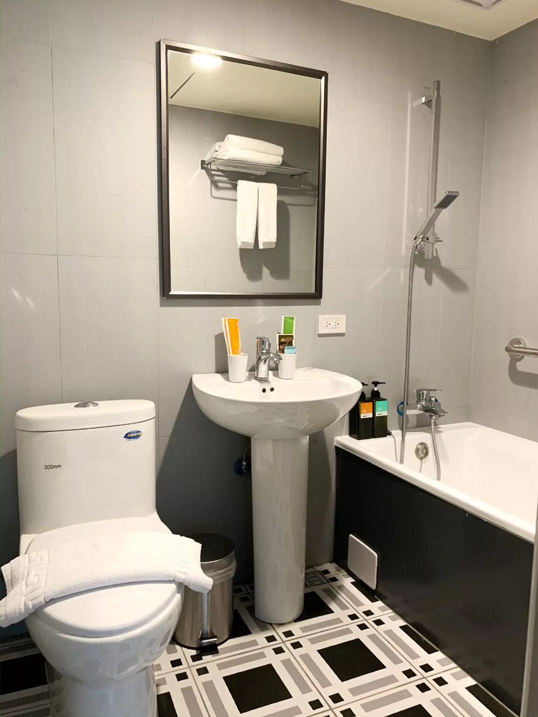 Bathroom in Raise Hotel Taichung