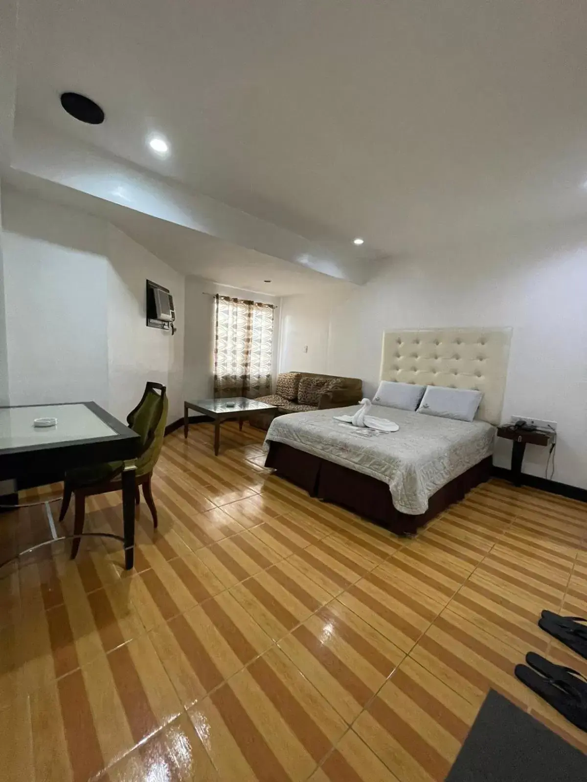 Bed in Town and Country Hotel V Mapa Bed in Town and Country Hotel V Mapa