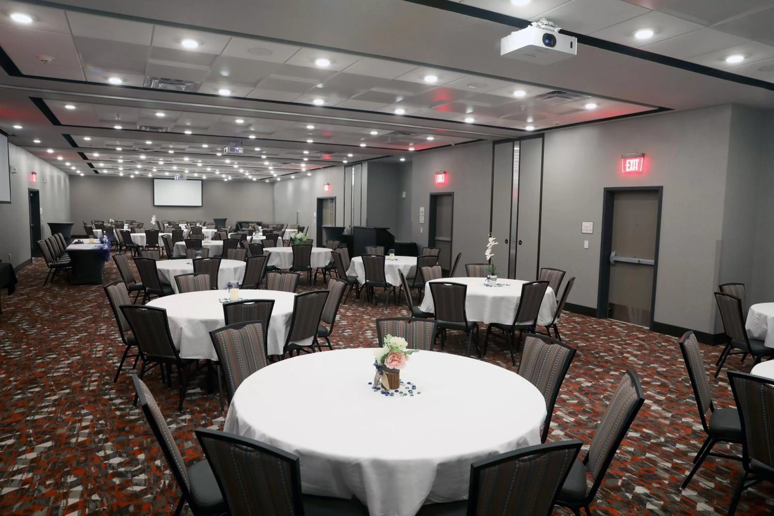 Banquet/Function facilities in Holiday Inn & Suites Sioux Falls - Airport by IHG