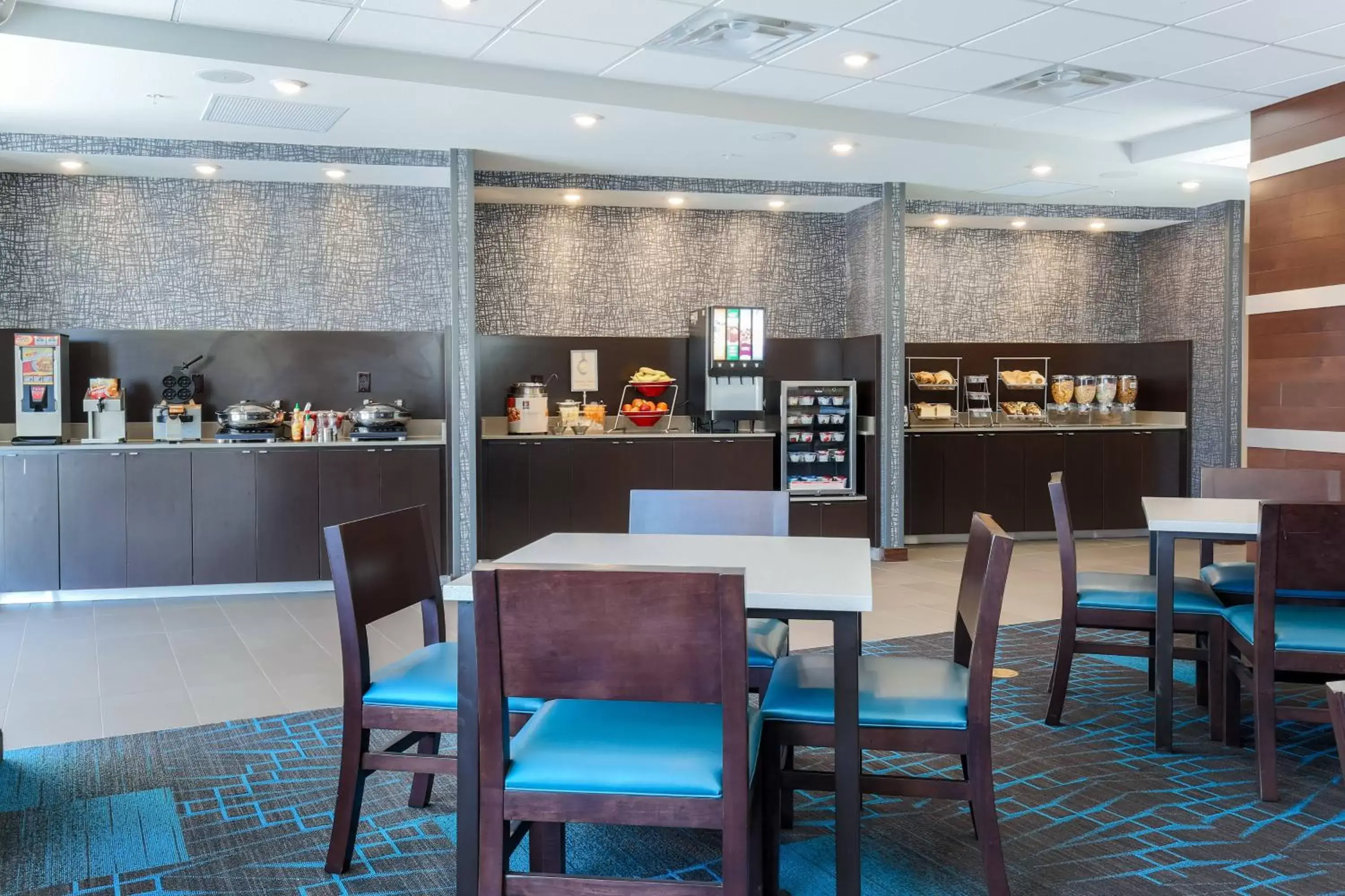 Breakfast, Restaurant/Places to Eat in Fairfield Inn & Suites by Marriott Wichita Falls Northwest