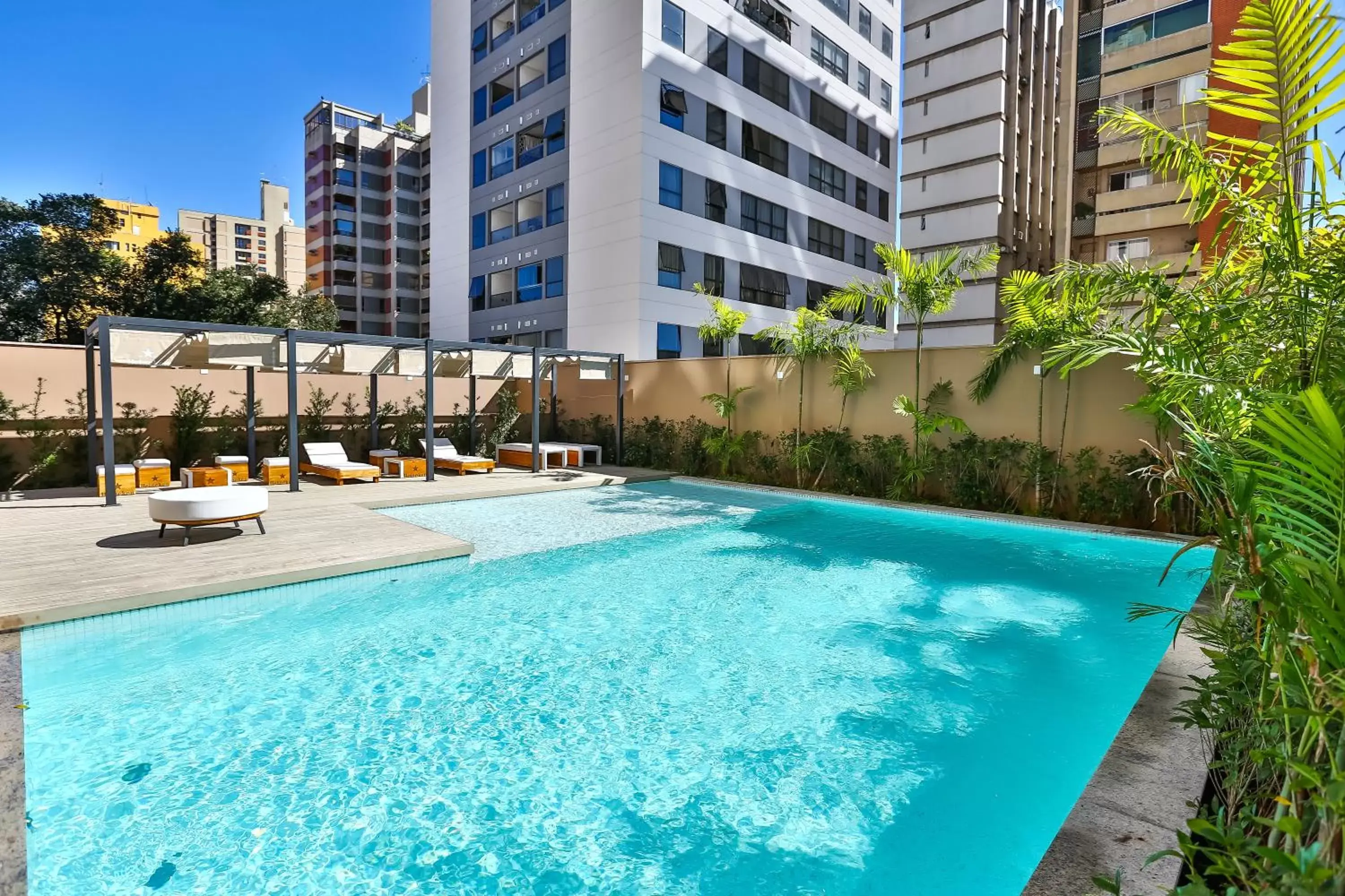 Swimming Pool in Radisson RED Campinas