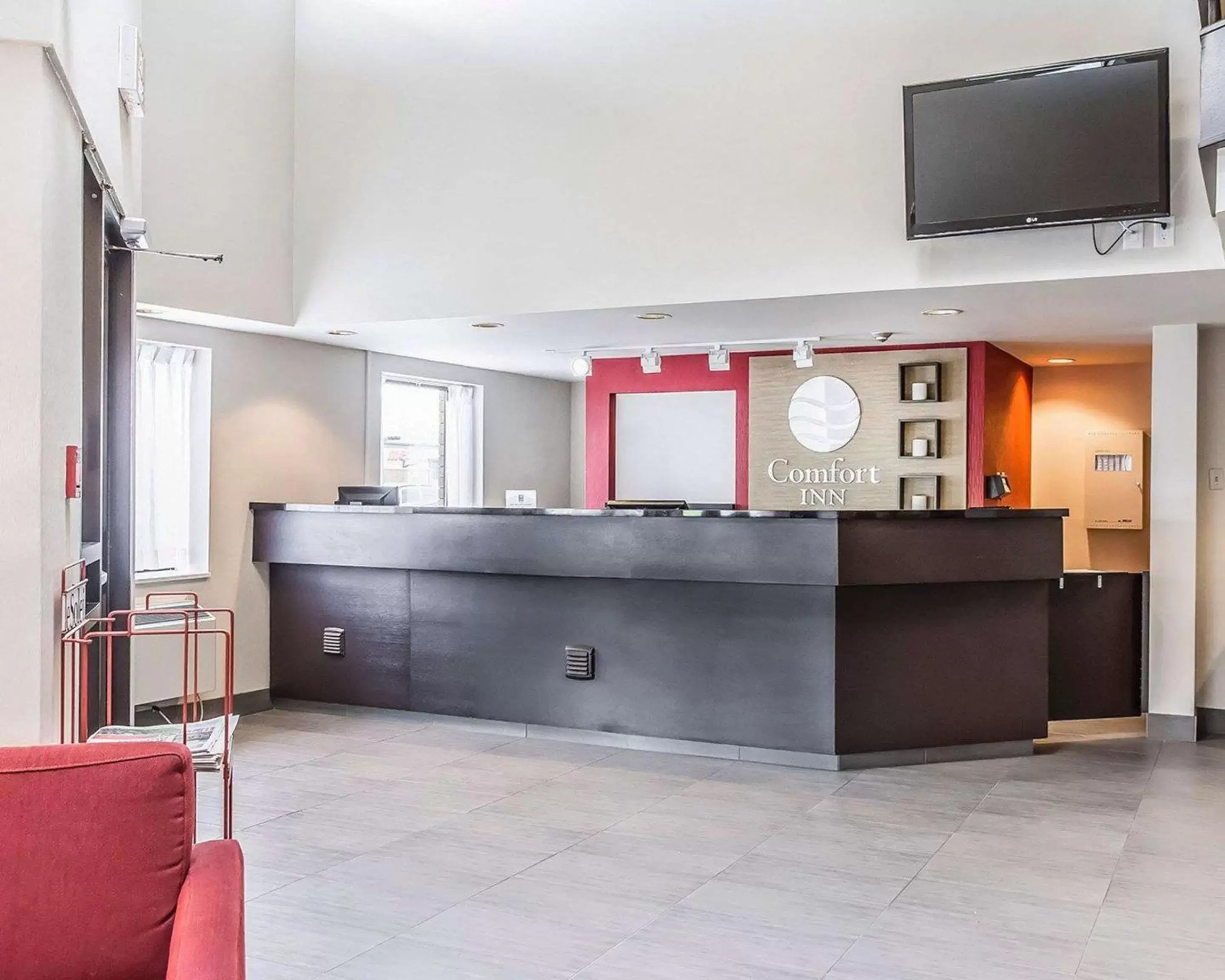 Lobby or reception, Lobby/Reception in Comfort Inn Chicoutimi