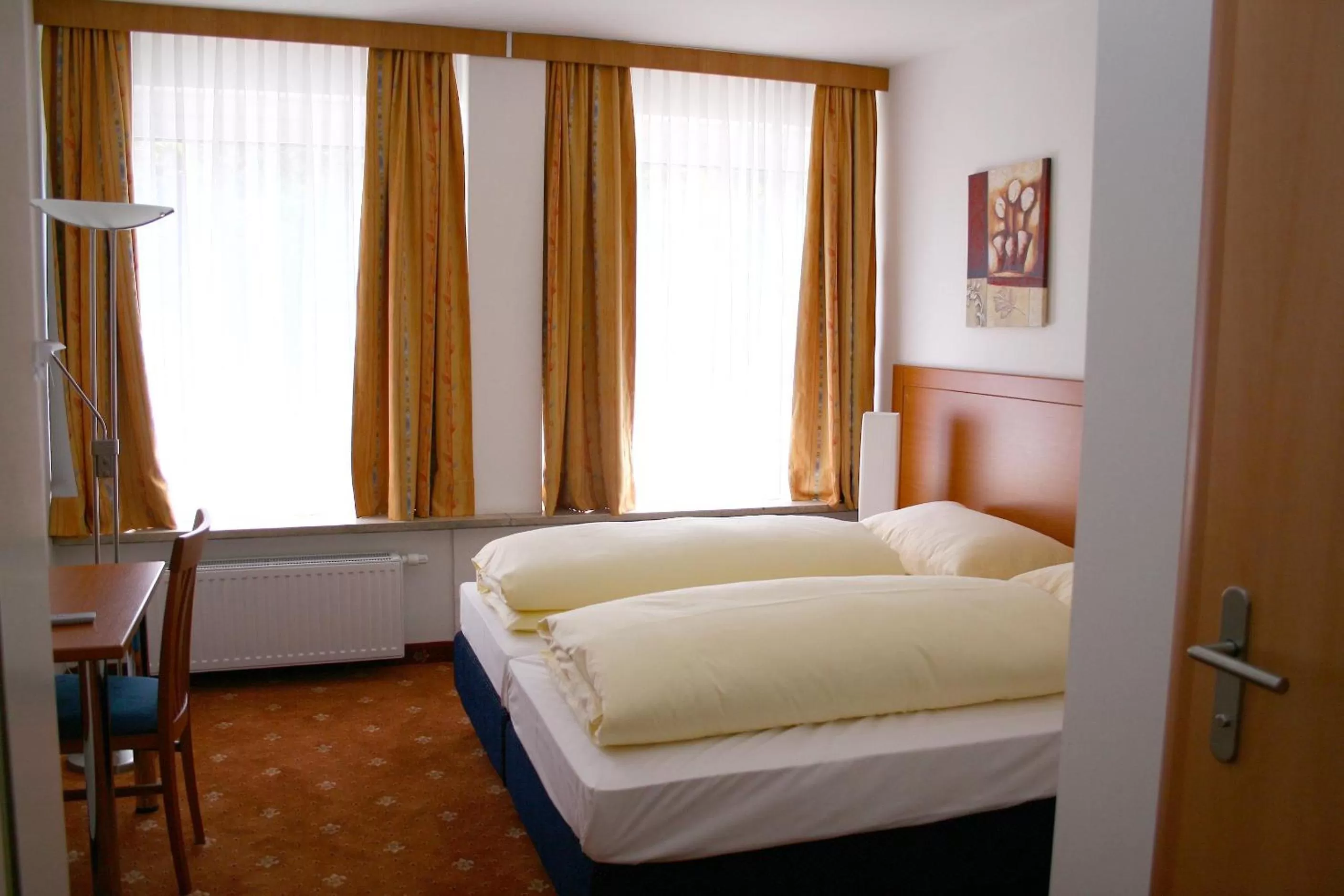 Bed in Hotel Evido Salzburg City Center