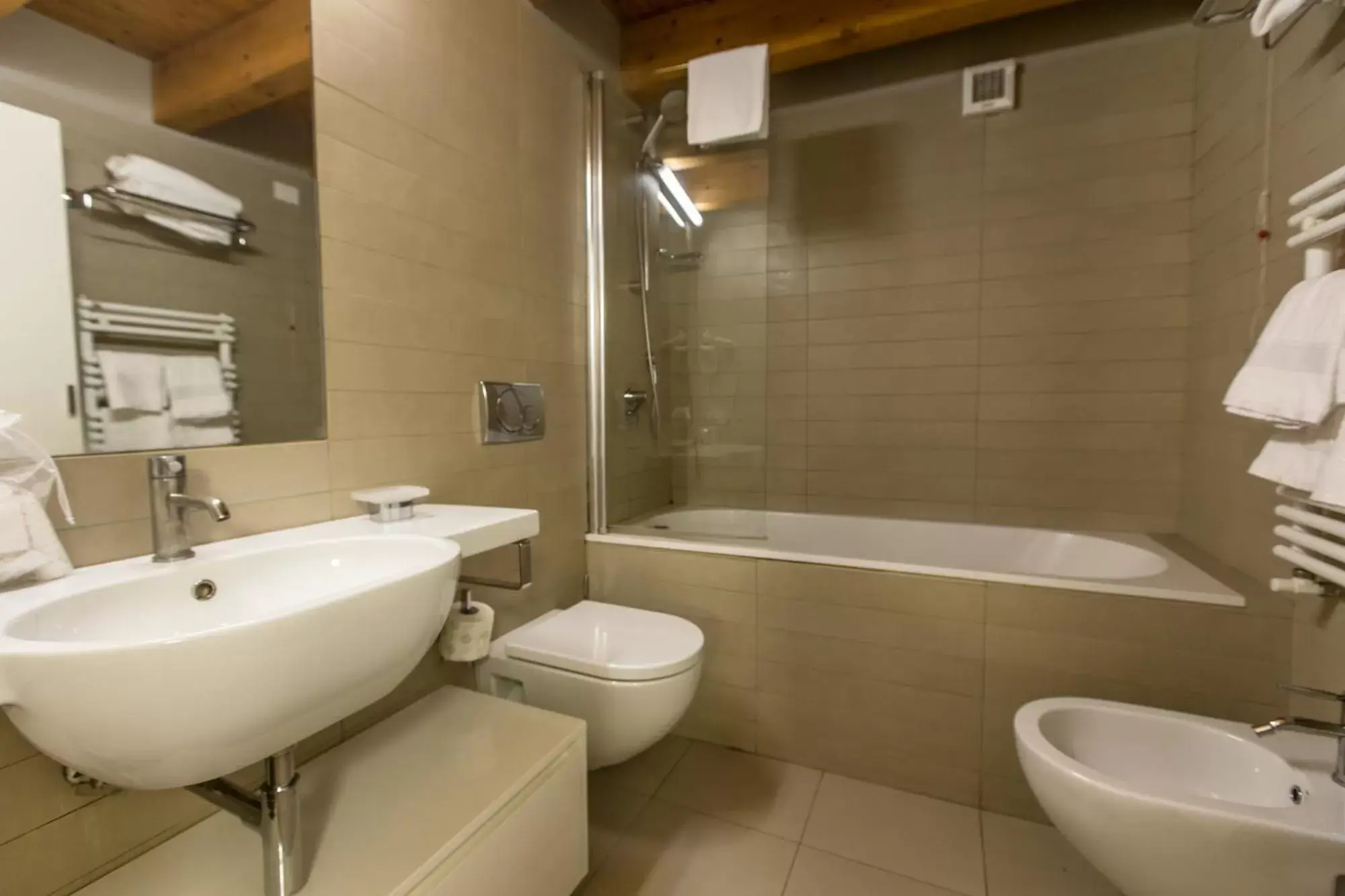 Toilet, Bathroom in Villa Avellino Historic Residence