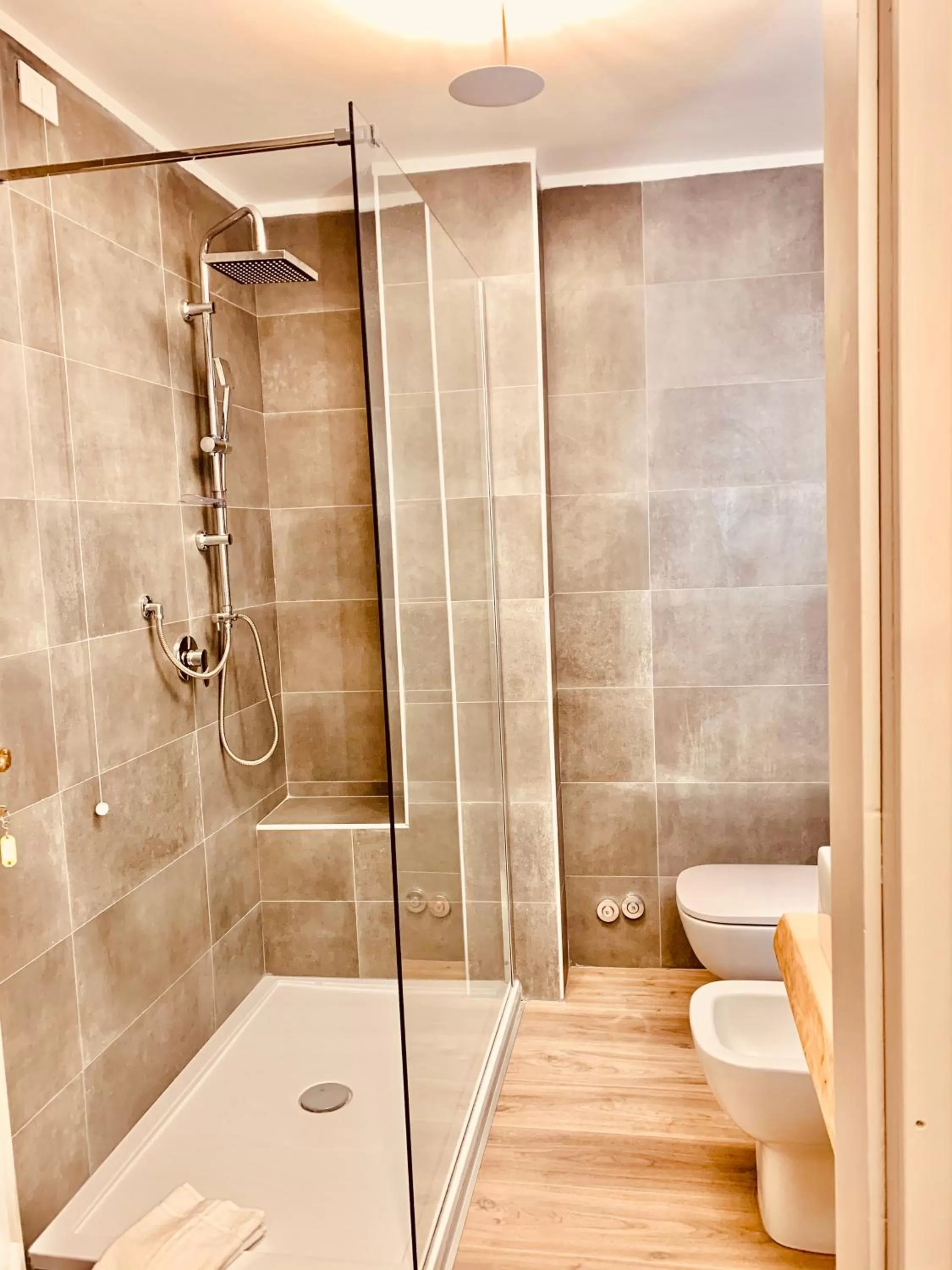 Shower in Grand Hotel San Lorenzo