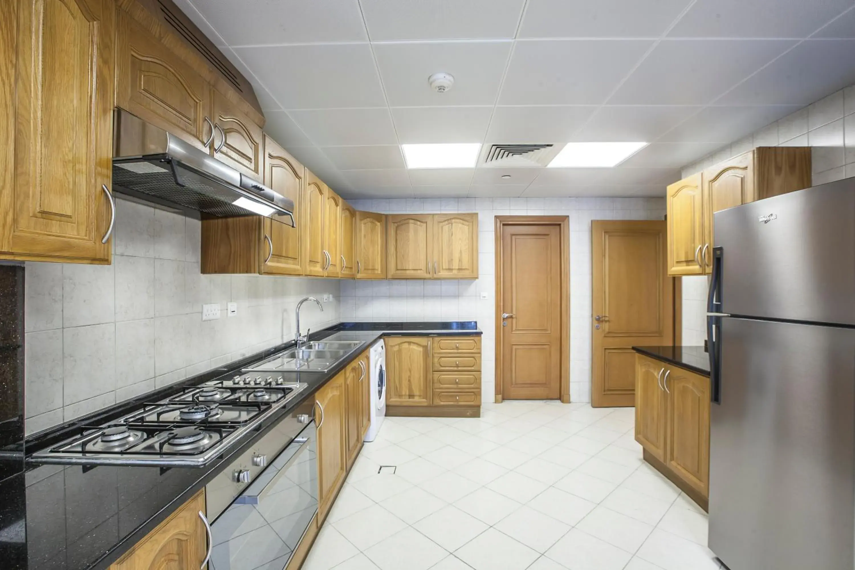 Kitchen or kitchenette, Kitchen/Kitchenette in Roda Al Murooj Residences