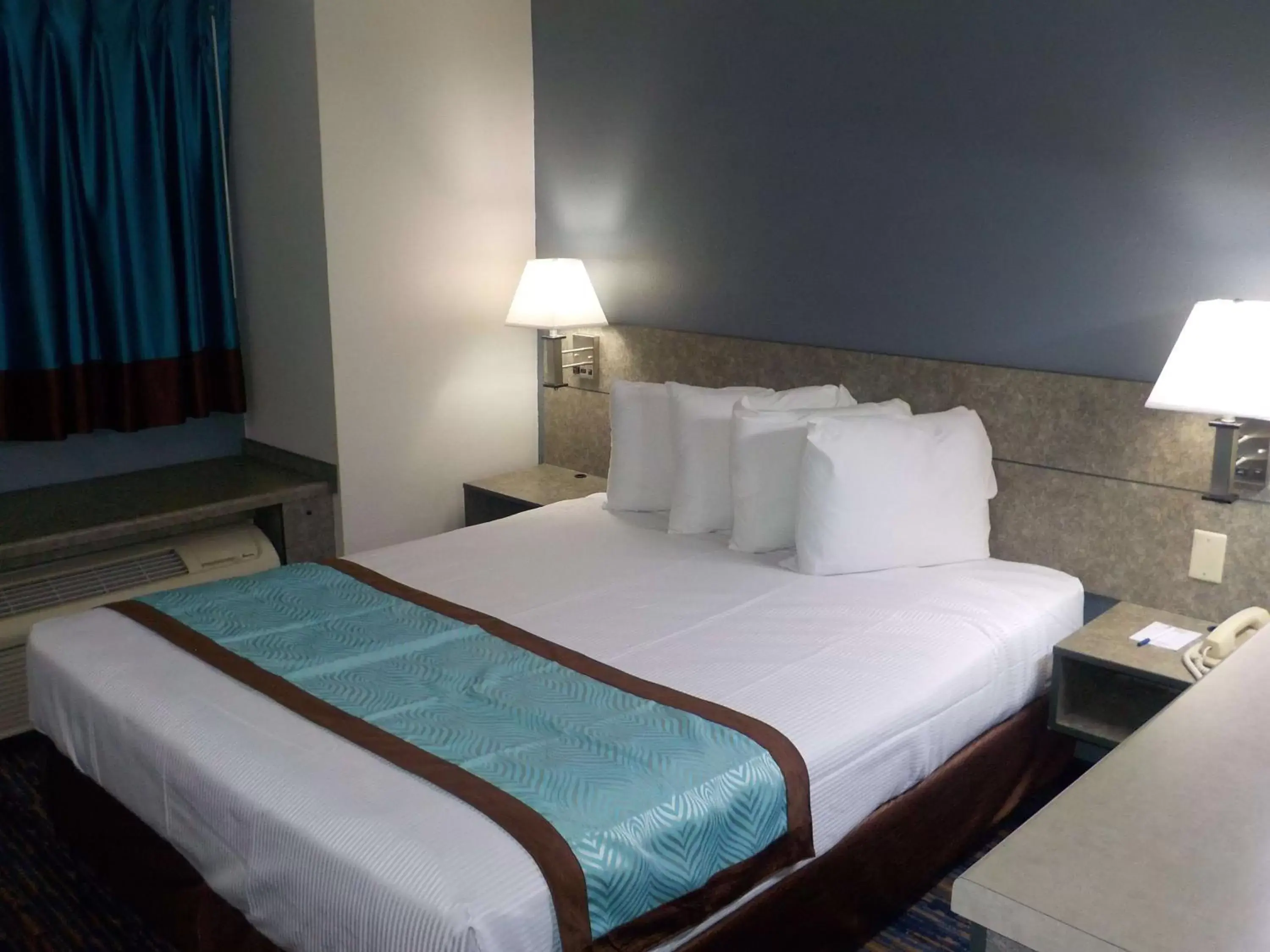 Photo of the whole room, Bed in SureStay Hotel by Best Western Marienville