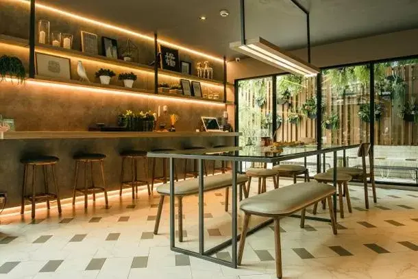 Lounge/Bar in NAP Hotel Bangkok