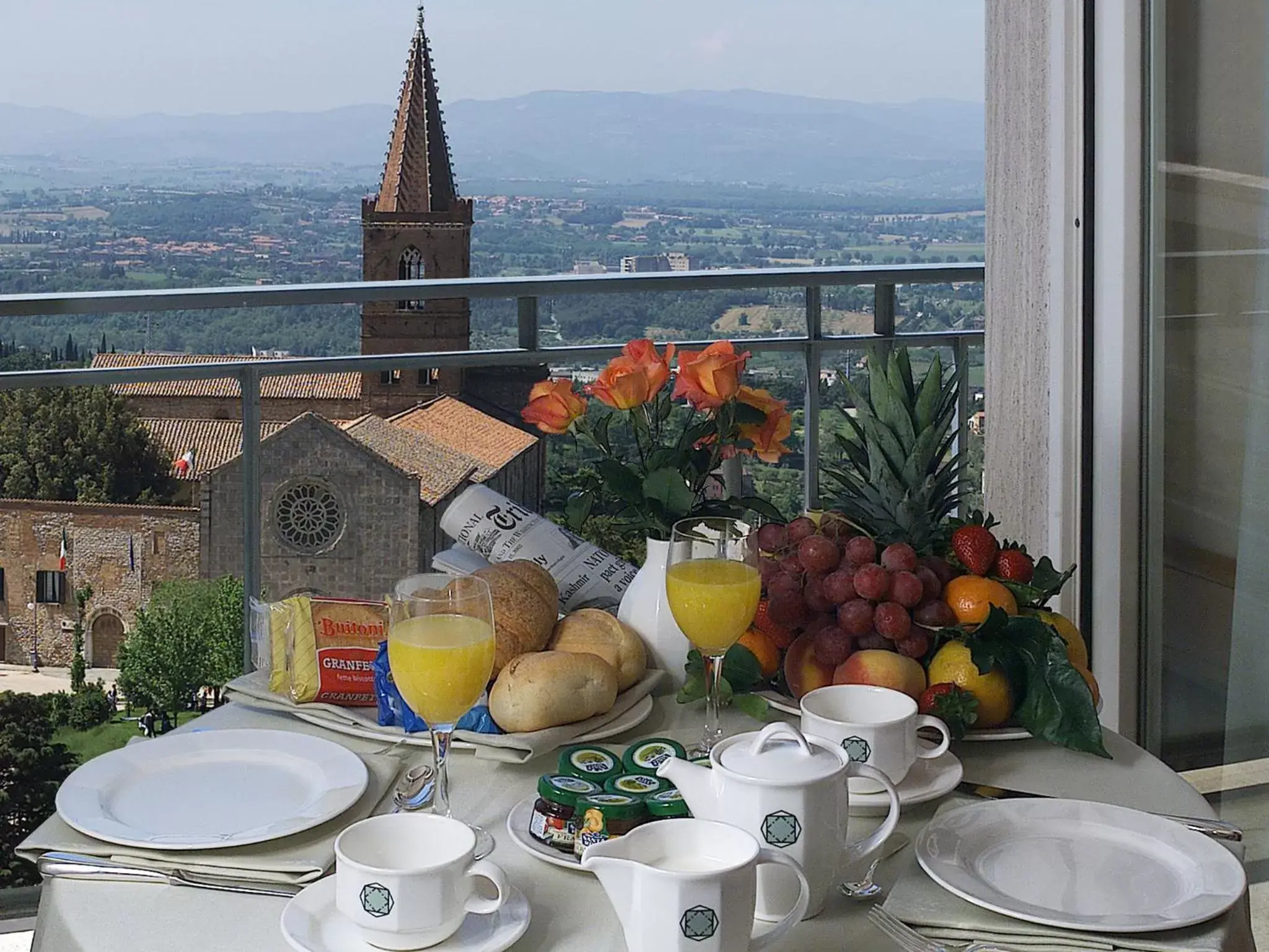 Food in Sangallo Palace