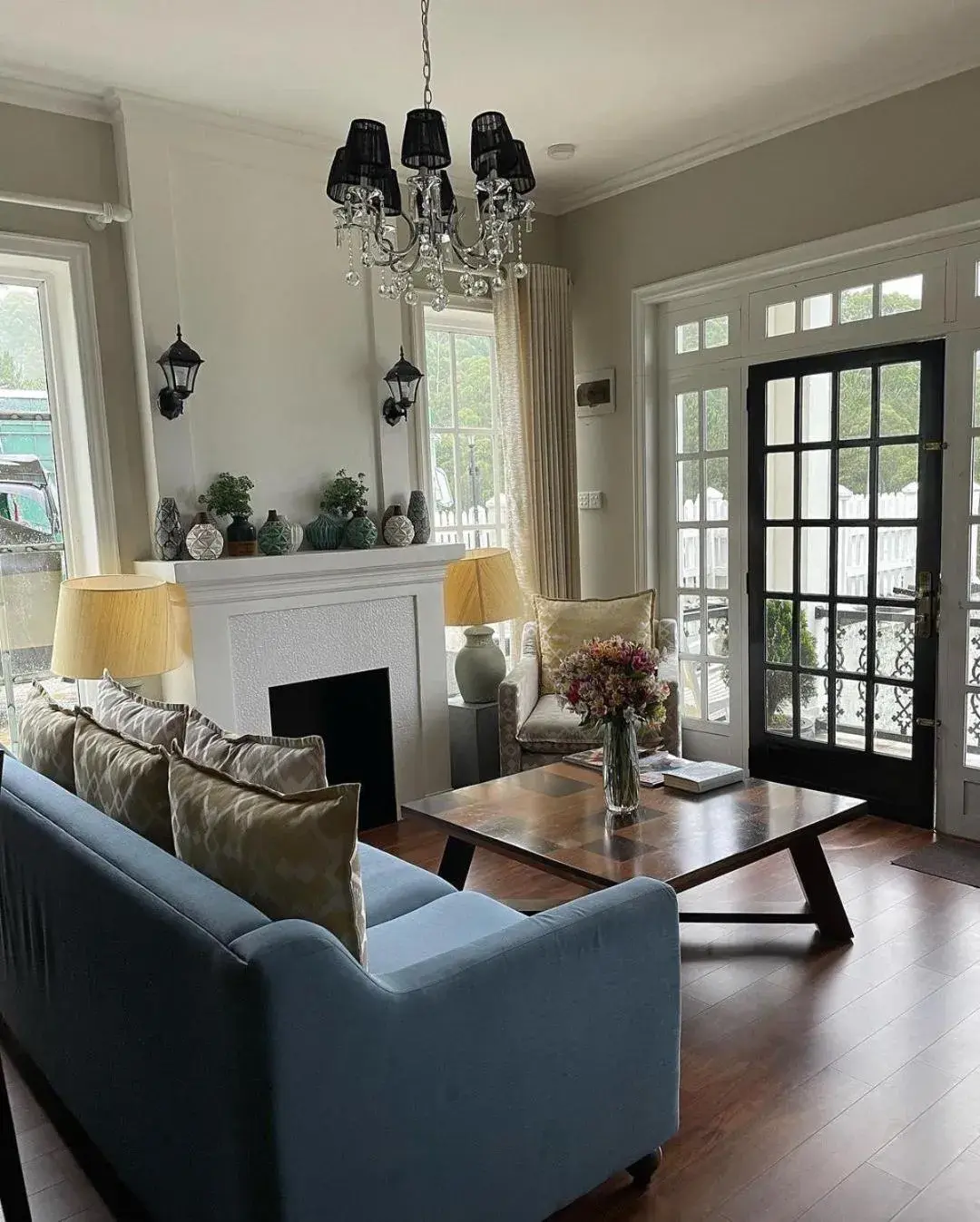 Living room in Luxe Wilderness - Private Villas, Free Breakfast, 2km from City Centre Living room in Luxe Wilderness - Private Villas, Free Breakfast, 2km from City Centre