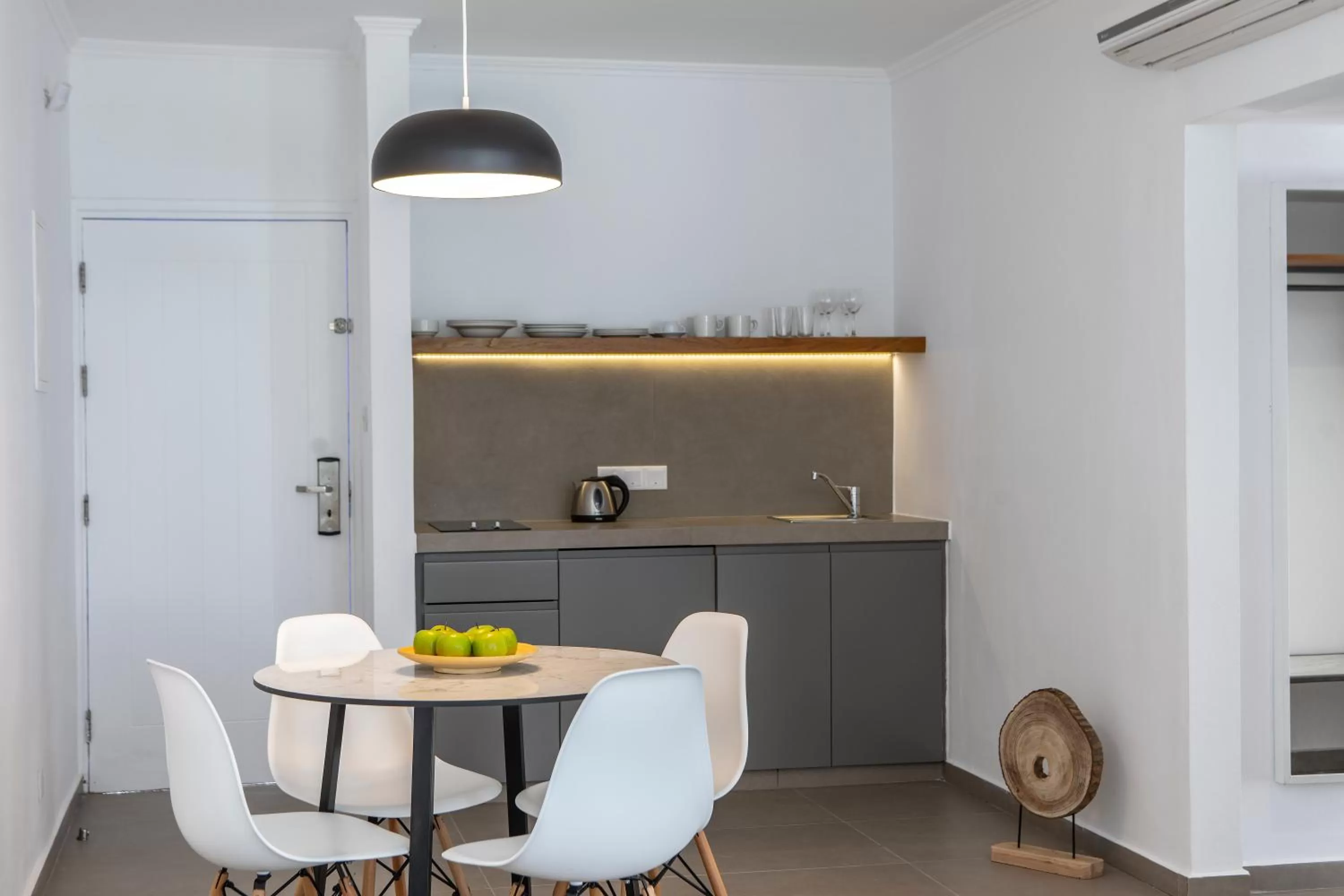 Kitchen or kitchenette in Aliathon Aegean