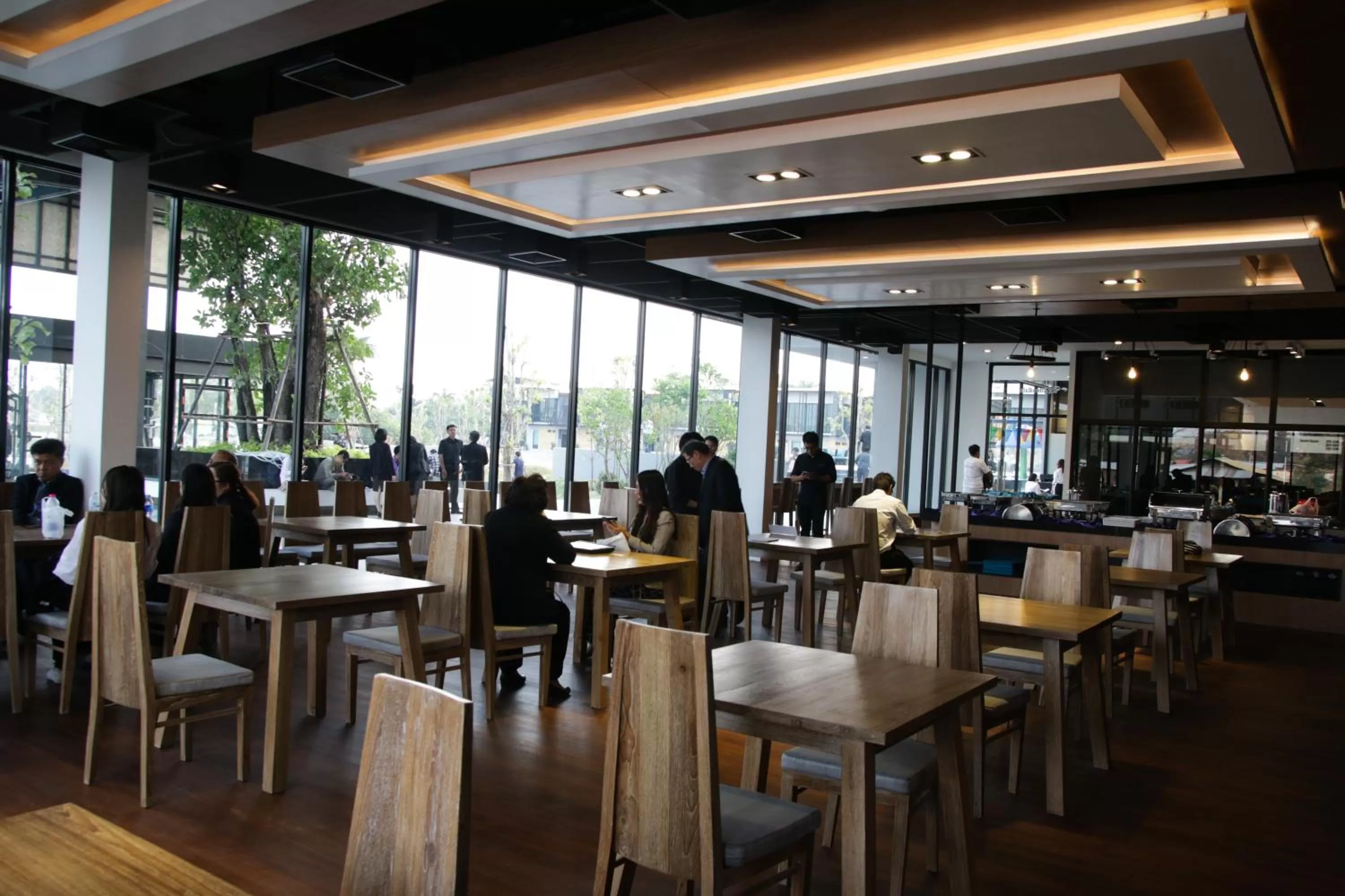 Restaurant/places to eat in The VELO'S Hotel and Pumptrack